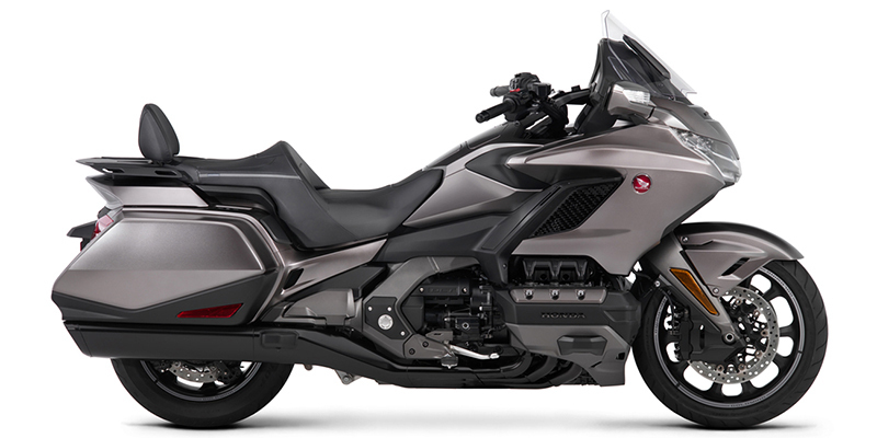 2018 Honda Gold Wing Price, Trims, Options, Specs, Photos, Reviews ...