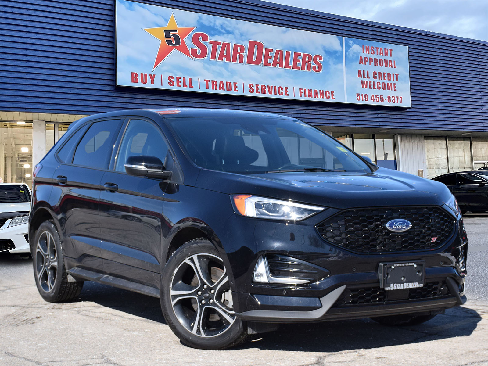 2021 Ford Edge ST LOW KM LIKE NEW NAV LEATHER PANOROOF WE FINANCE
