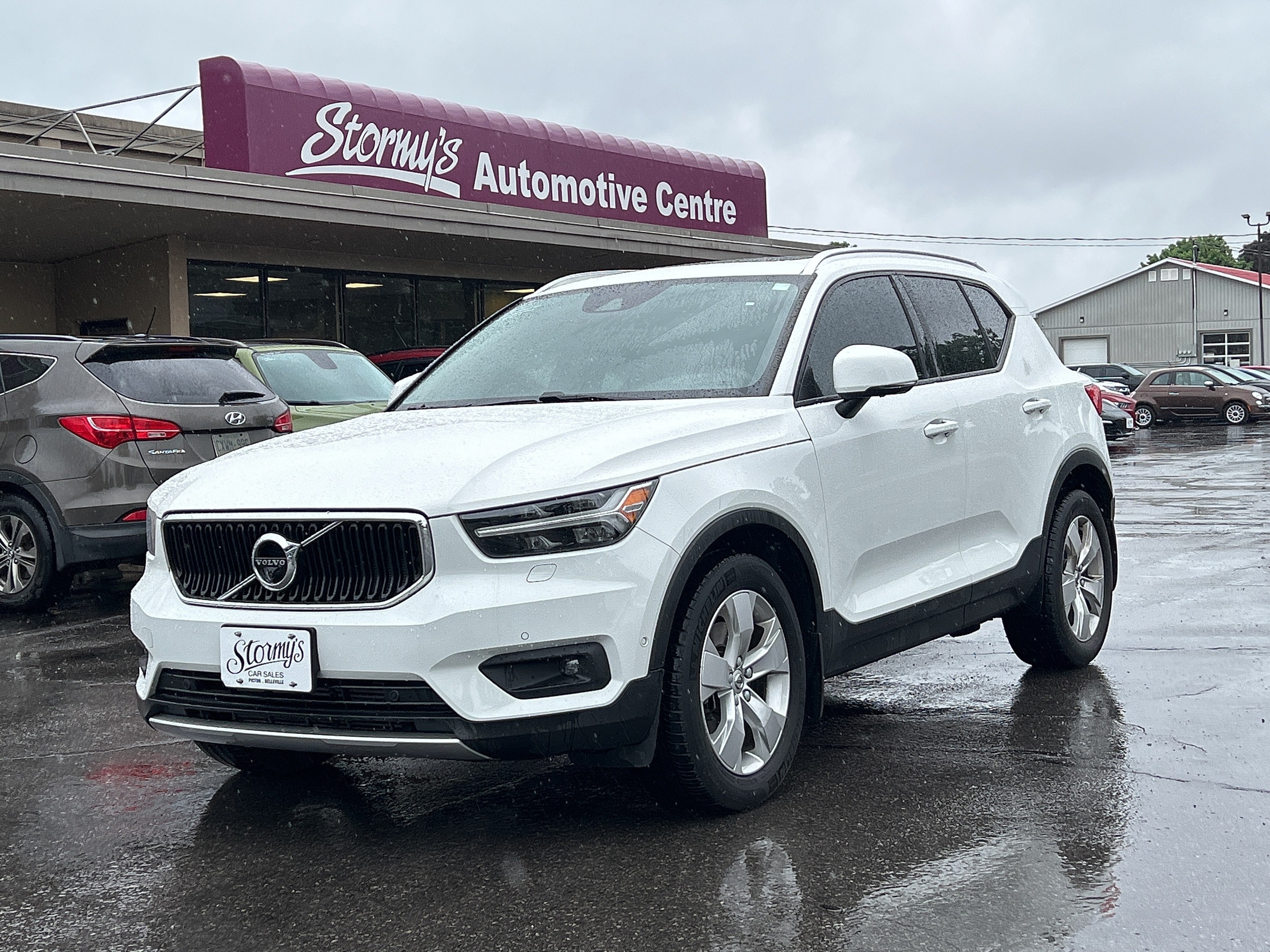 2019 Volvo XC40 Momentum AWD/LEATHER/BACKUP CAM/PANO ROOF 46K KM'S