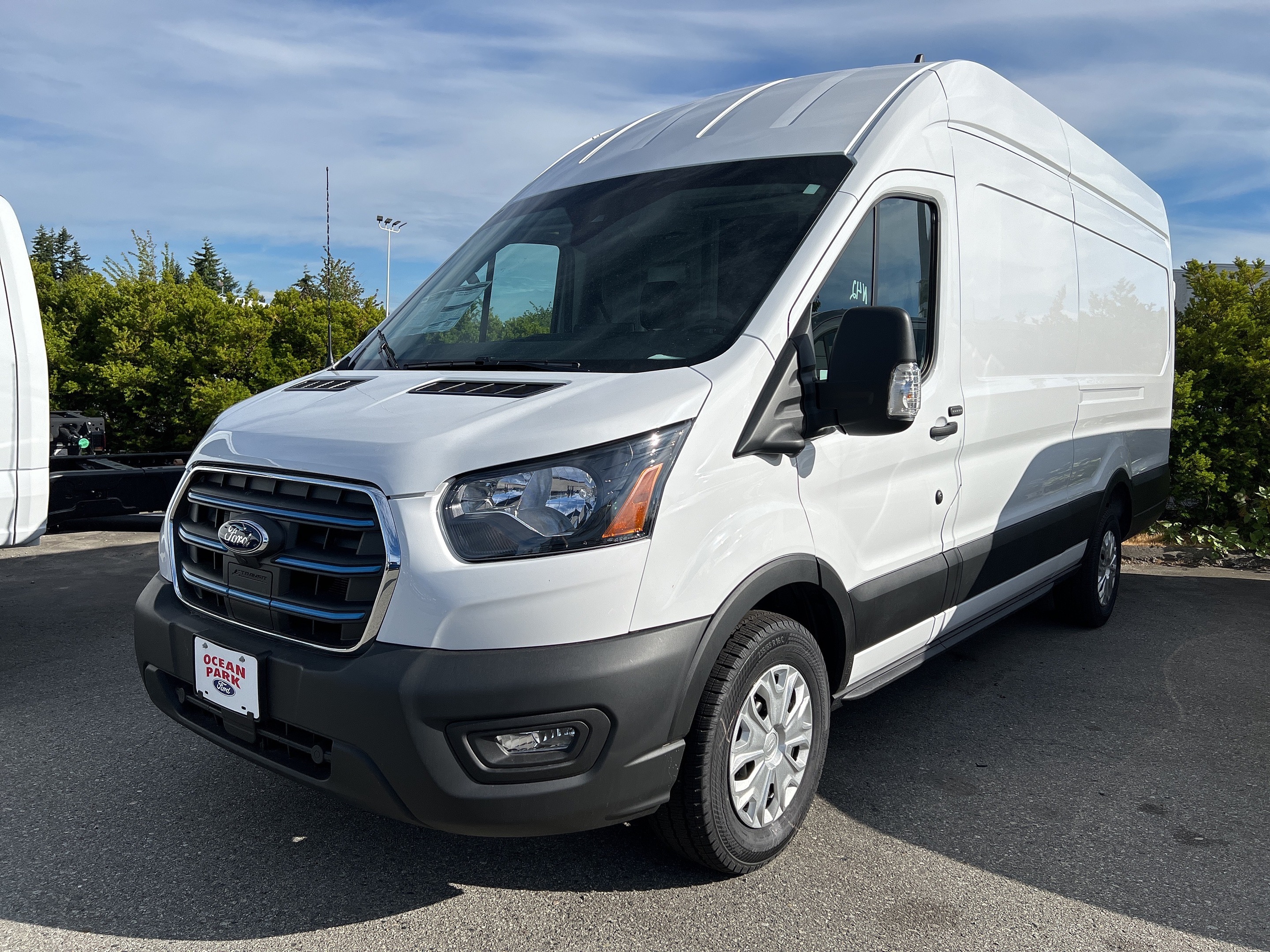 2023 Ford E-Transit Cargo Van BASE