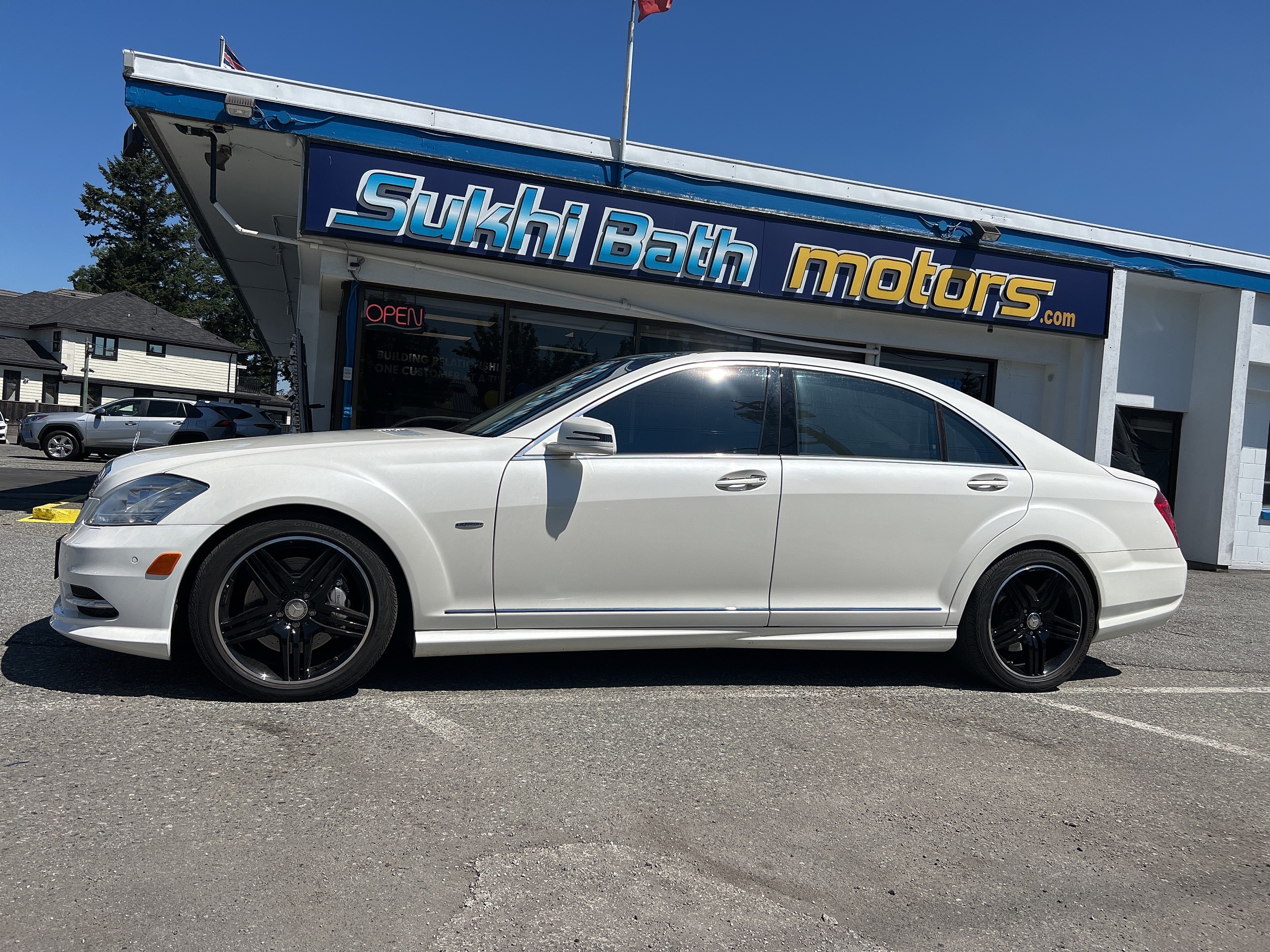 2012 Mercedes-Benz S-Class S550 4MATIC LWB + NAVIGATION + FULLY LOADED 