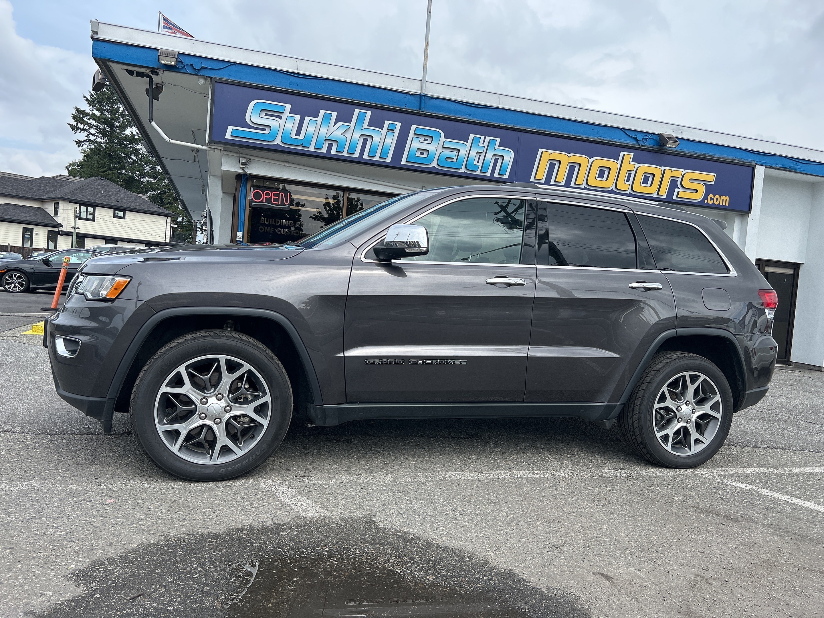 2021 Jeep Grand Cherokee Limited 4x4/Leather Seats/Premium Alloy Wheels