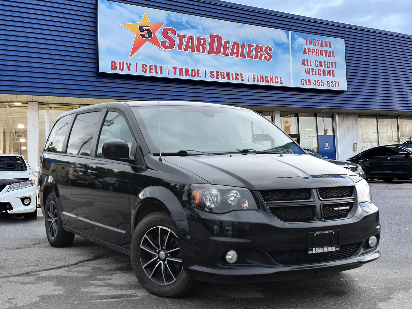 2019 Dodge Grand Caravan EXCELLENT CONDITION MUST SEE WE FINANCE ALL CREDIT