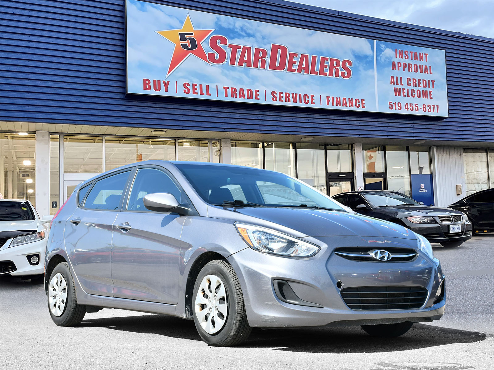 2015 Hyundai Accent EXCELLENT CONDITION LOW KM! WE FINANCE ALL CREDIT