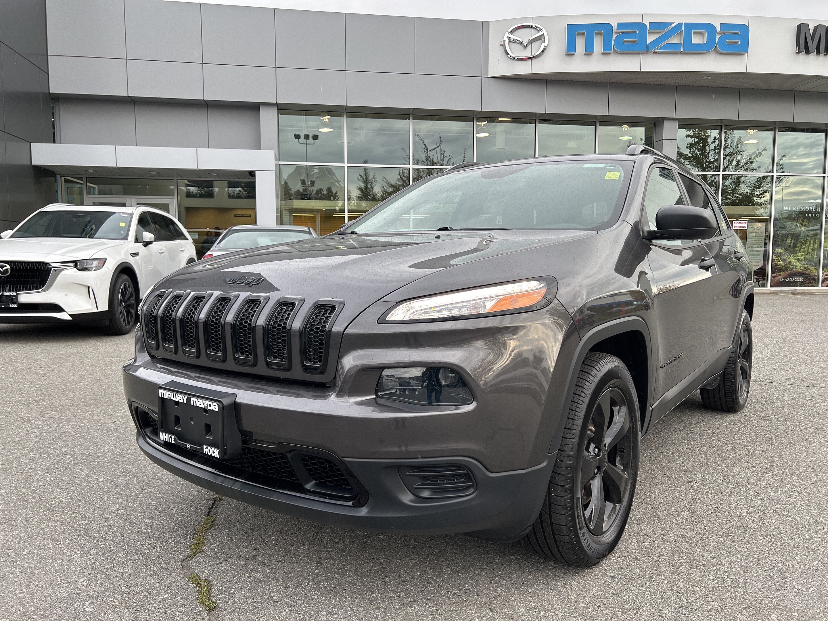 2018 Jeep Cherokee Altitude 4x4 LOW LOW KMS, HUGE SUV SELECTION!!!