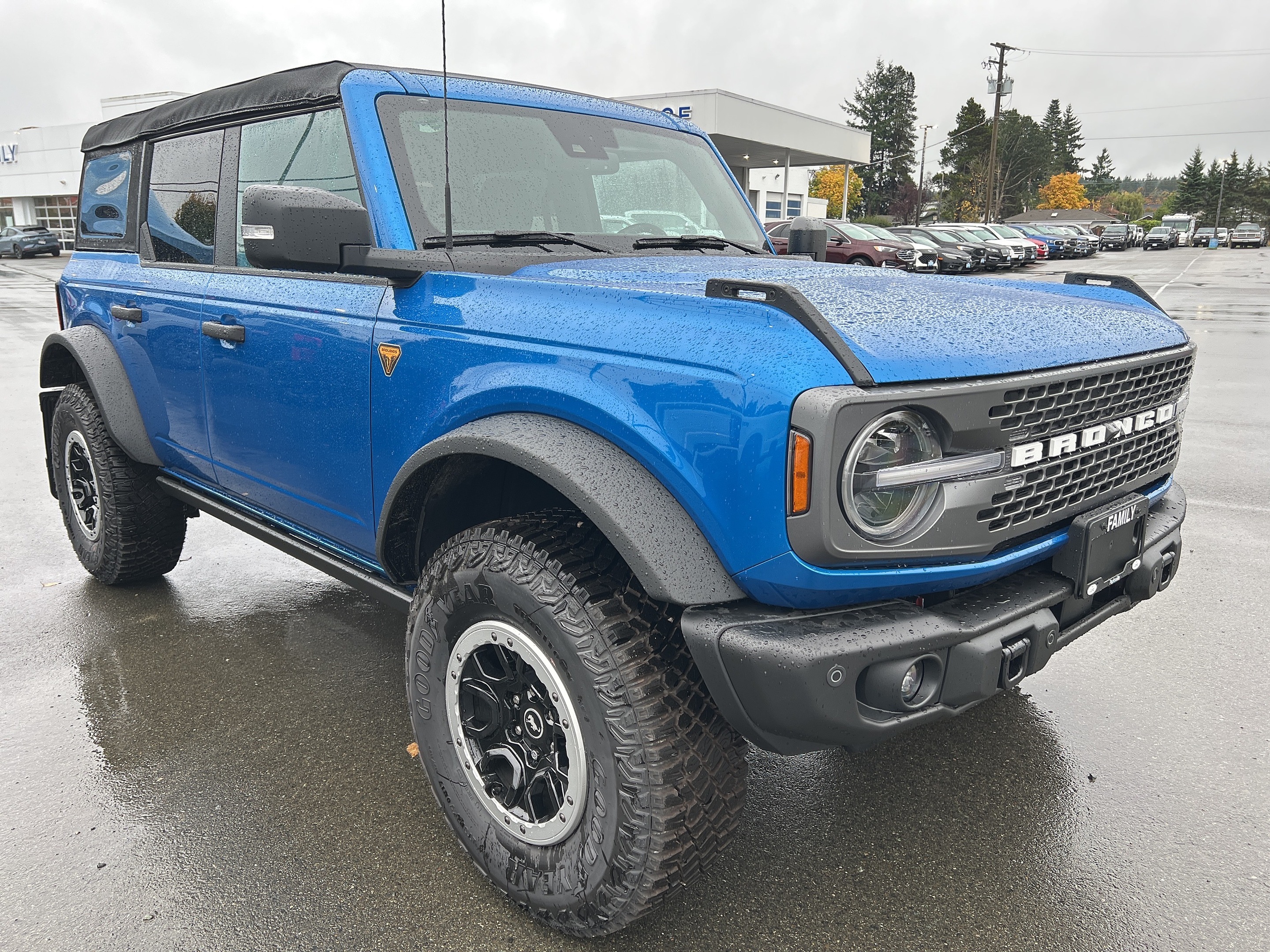 2023 Ford Bronco ***Available***