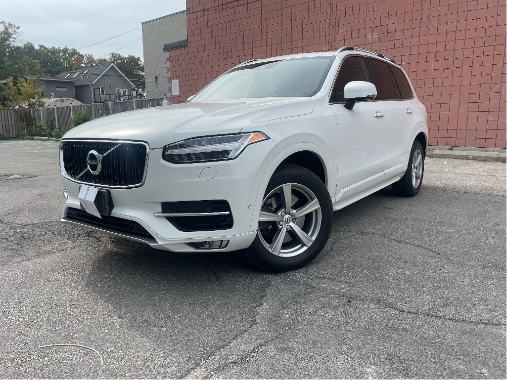 2017 Volvo XC90 AWD 5dr T5 Momentum 7-Passenger  ONLY 72843 KMS !!