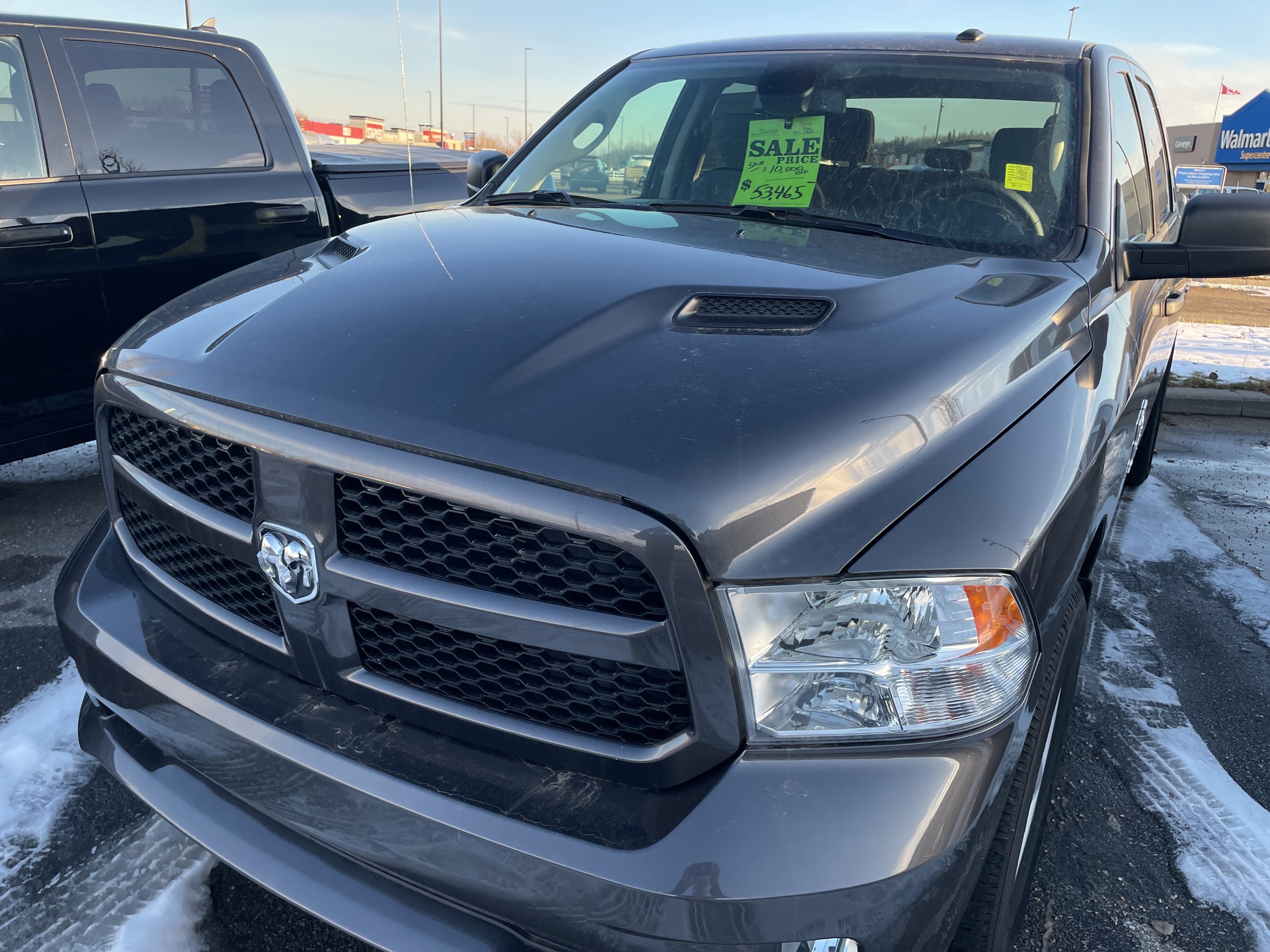 2023 Ram 1500 Classic SAVE $15,000!! FREE DELIVERY IN ALBERTA!!