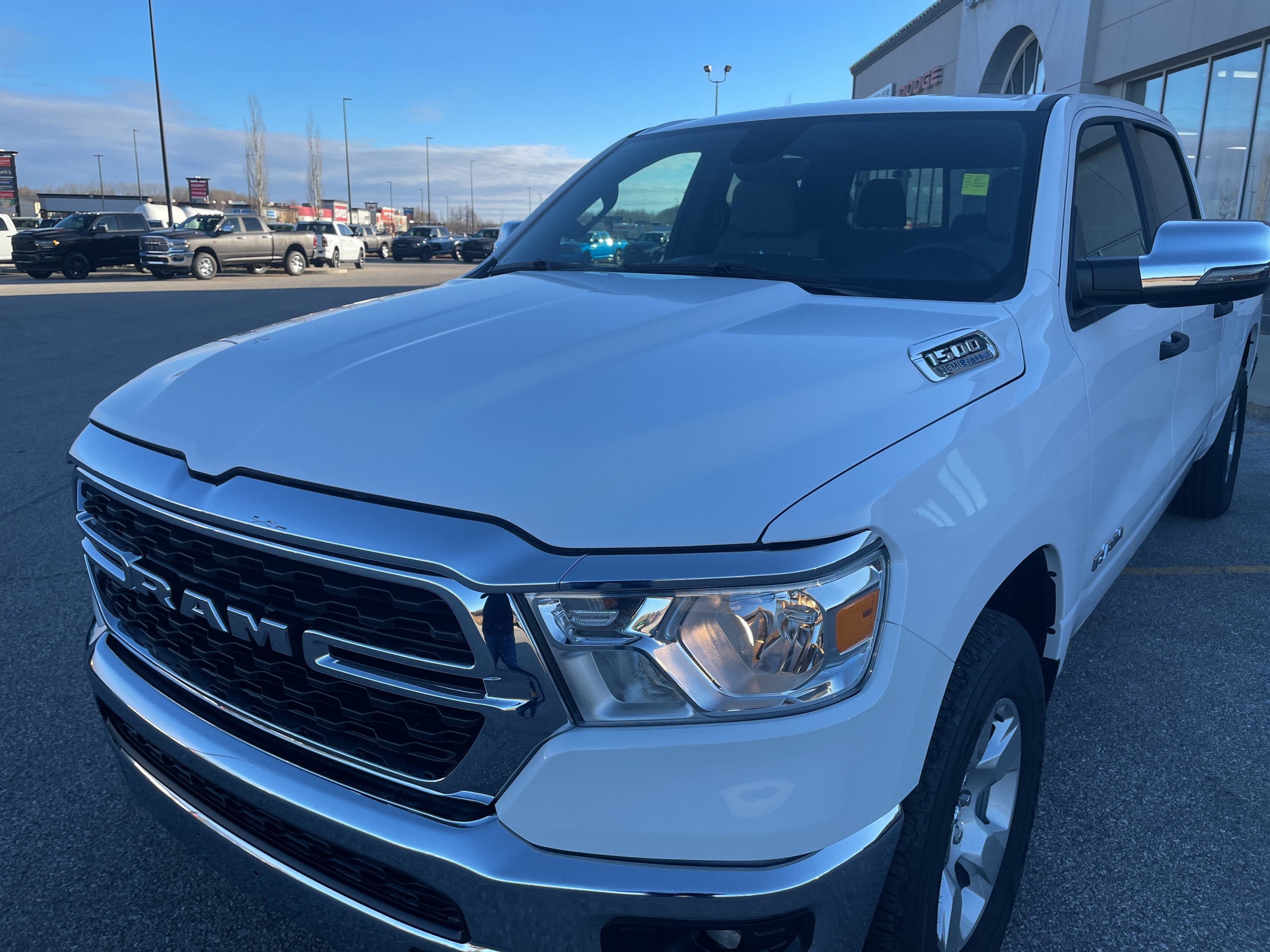 2023 Ram 1500 SAVE $12,000!!,FREE DELIVERY IN ALBERTA!!