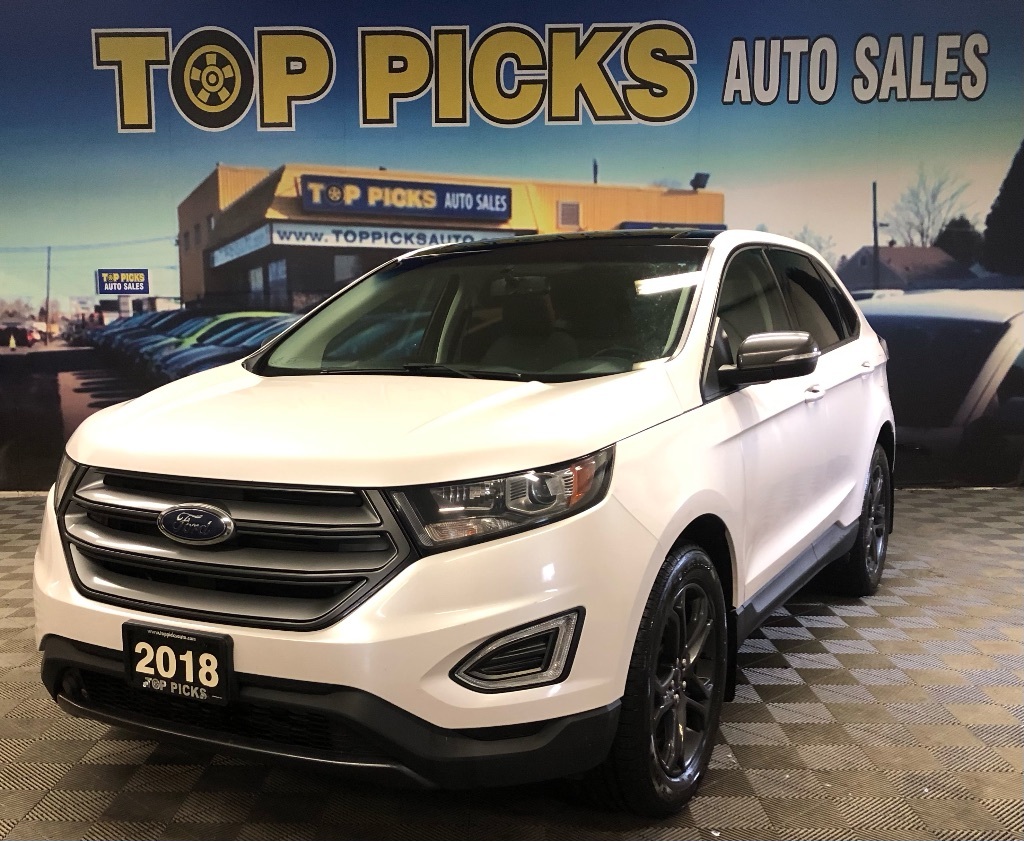 2018 Ford Edge SEL, Panoramic Sunroof, Navigation, Accident Free!