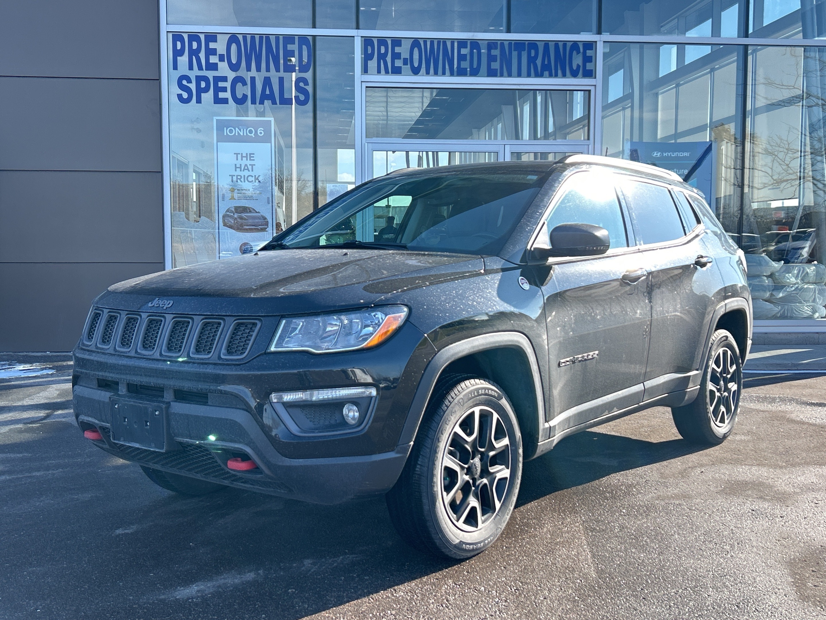 2021 Jeep Compass Trailhawk 4x4  /  LOADED  / LEATHER / NAVI /