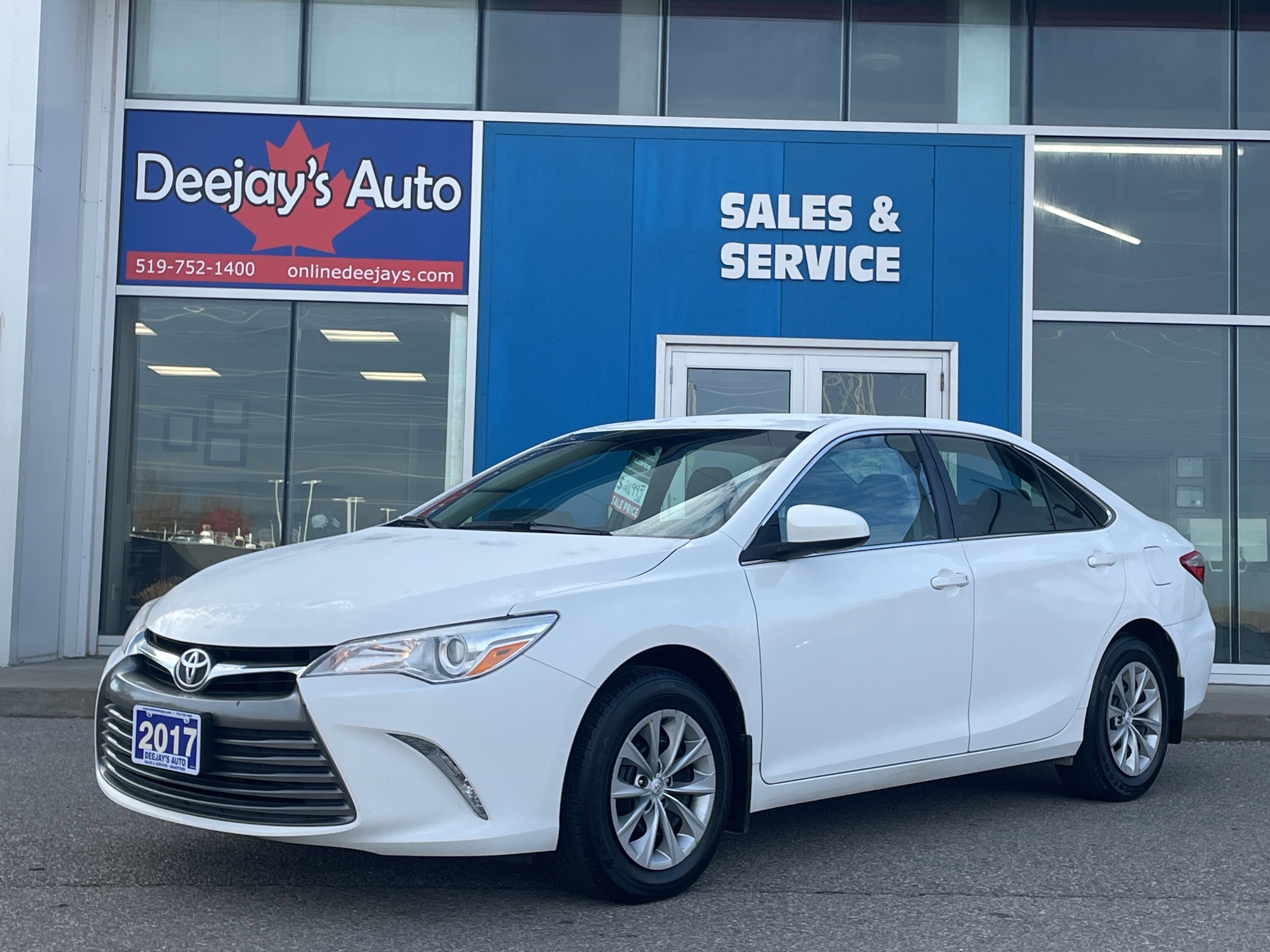 2017 Toyota Camry LE | Clean Carfax