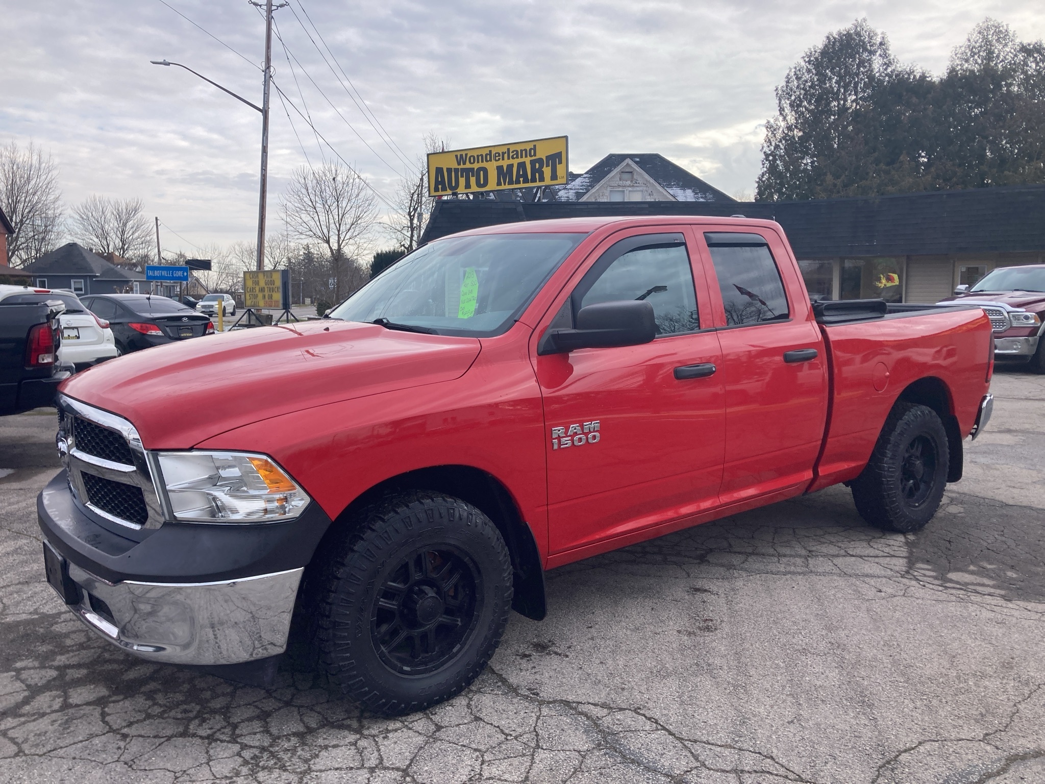 2013 Ram 1500 ST-QUAD CAB-TOW PACKAGE-BEDLINER-6 PASS