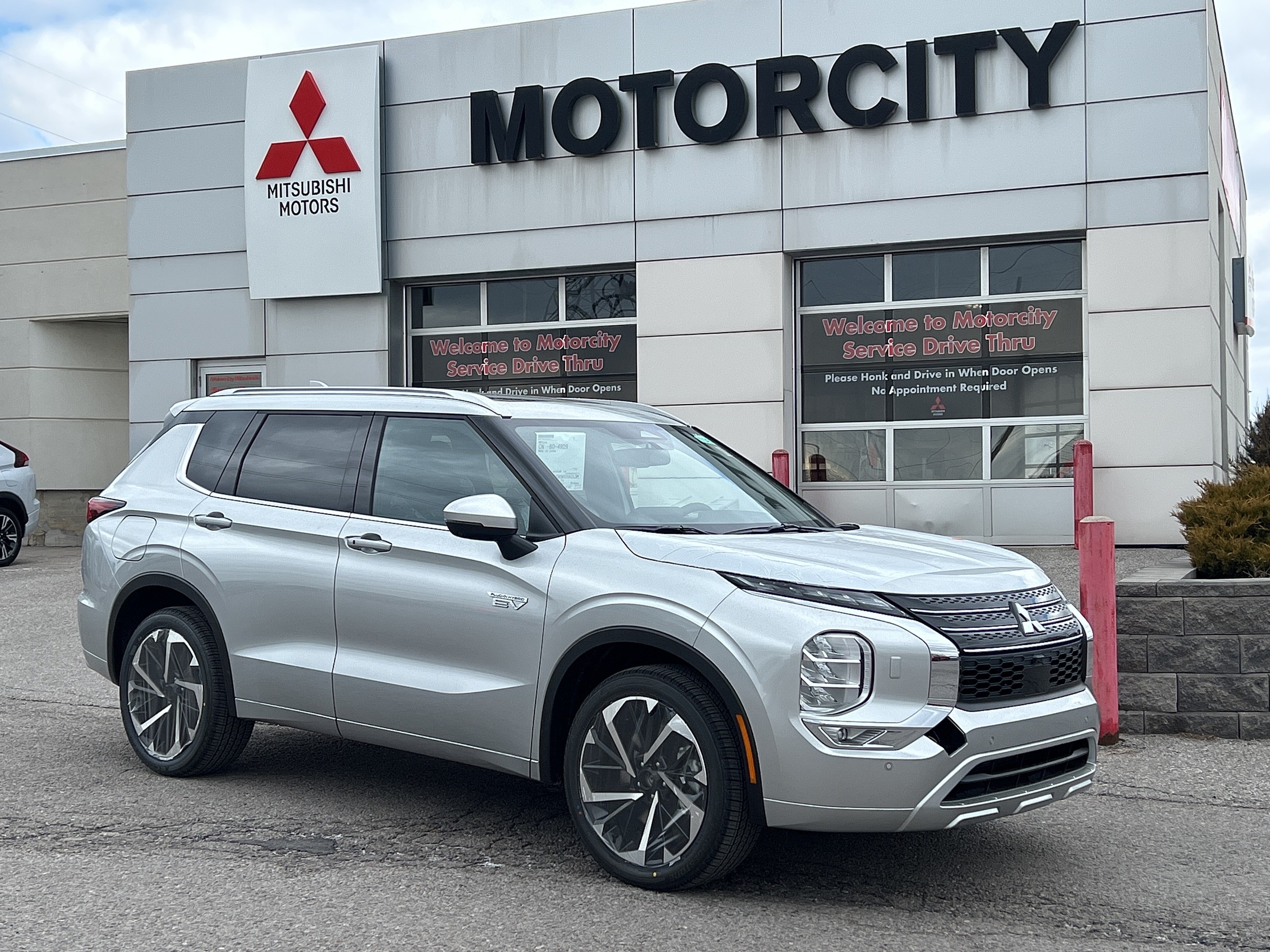 2024 Mitsubishi Outlander PHEV GT S-AWC...Spring Savings on Now! IN STORE ONLY!!!