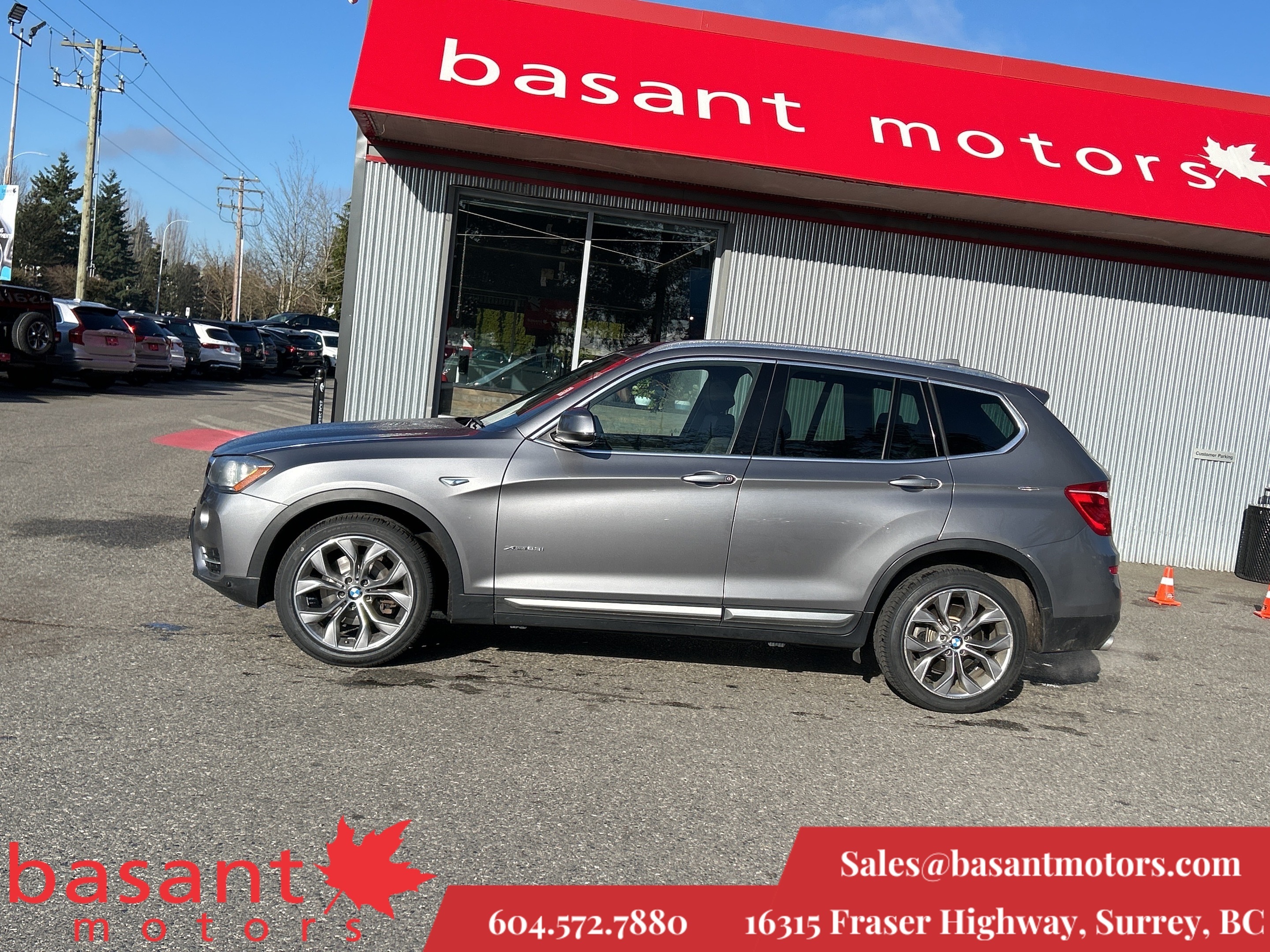 2017 BMW X3 Low KMs, PanoRoof, Backup Cam, Heated Seats!