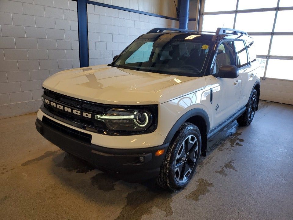 2024 Ford Bronco Sport OUTER BANKS 300A W/ TECH PACKAGE