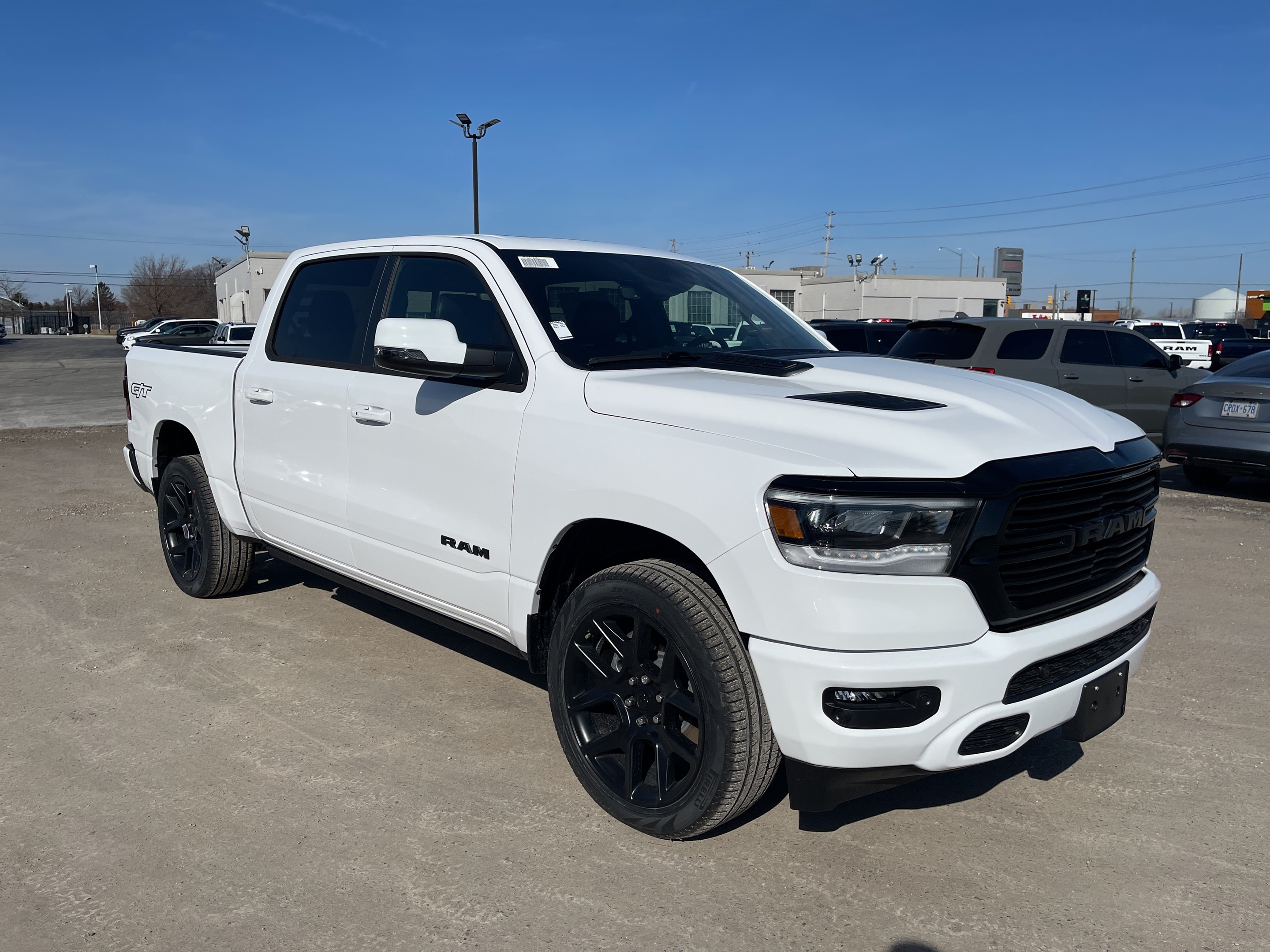 2024 Ram 1500 SPORT - CREW CAB 4x4 - Vented Seats - G/T Package