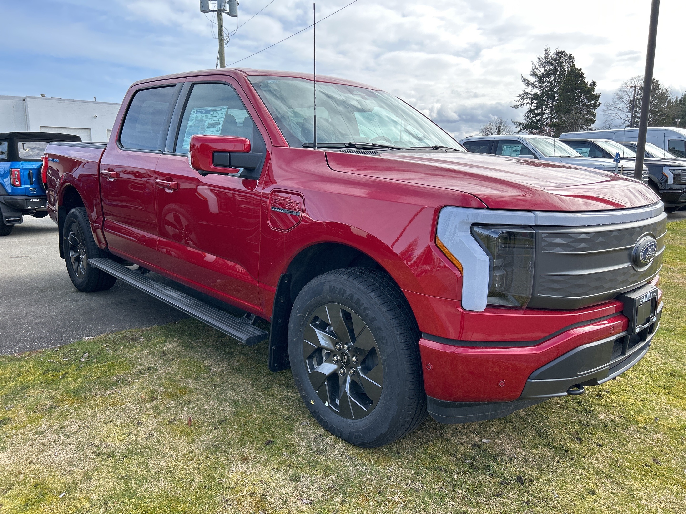 2023 Ford F-150 Lightning ***Available***