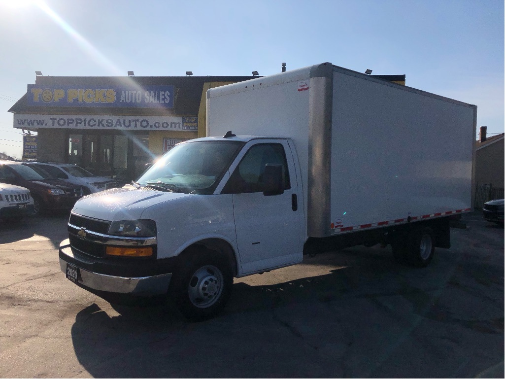 2020 Chevrolet Express 3500 16 Foot Box, Roll Out Ramp, Low Kms, Accident Free