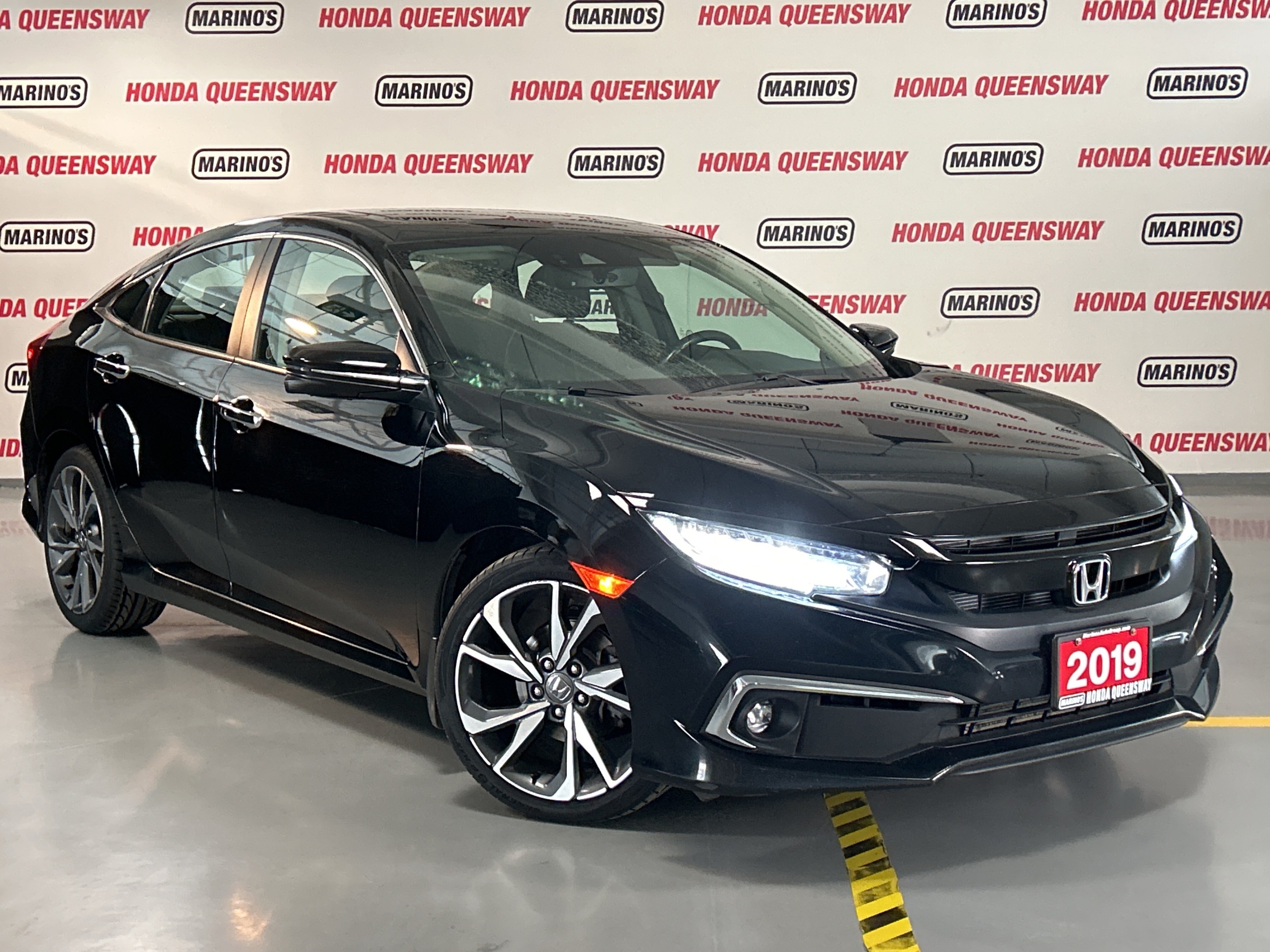 2019 Honda Civic Sedan Touring Leather/Sunroof/Nav/Remote Start/LED