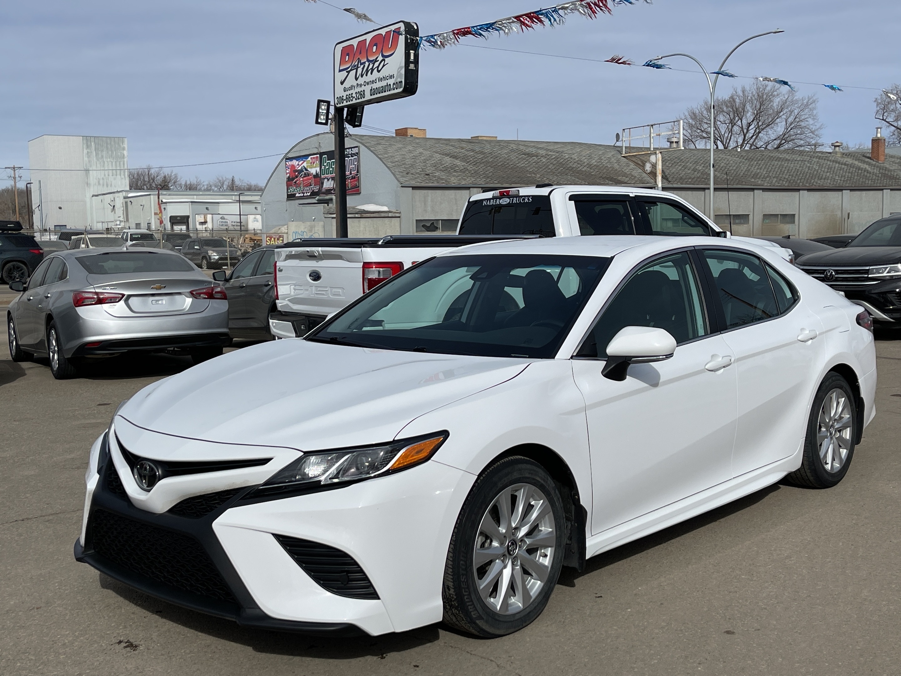2019 Toyota Camry SE-66k-Accident Free