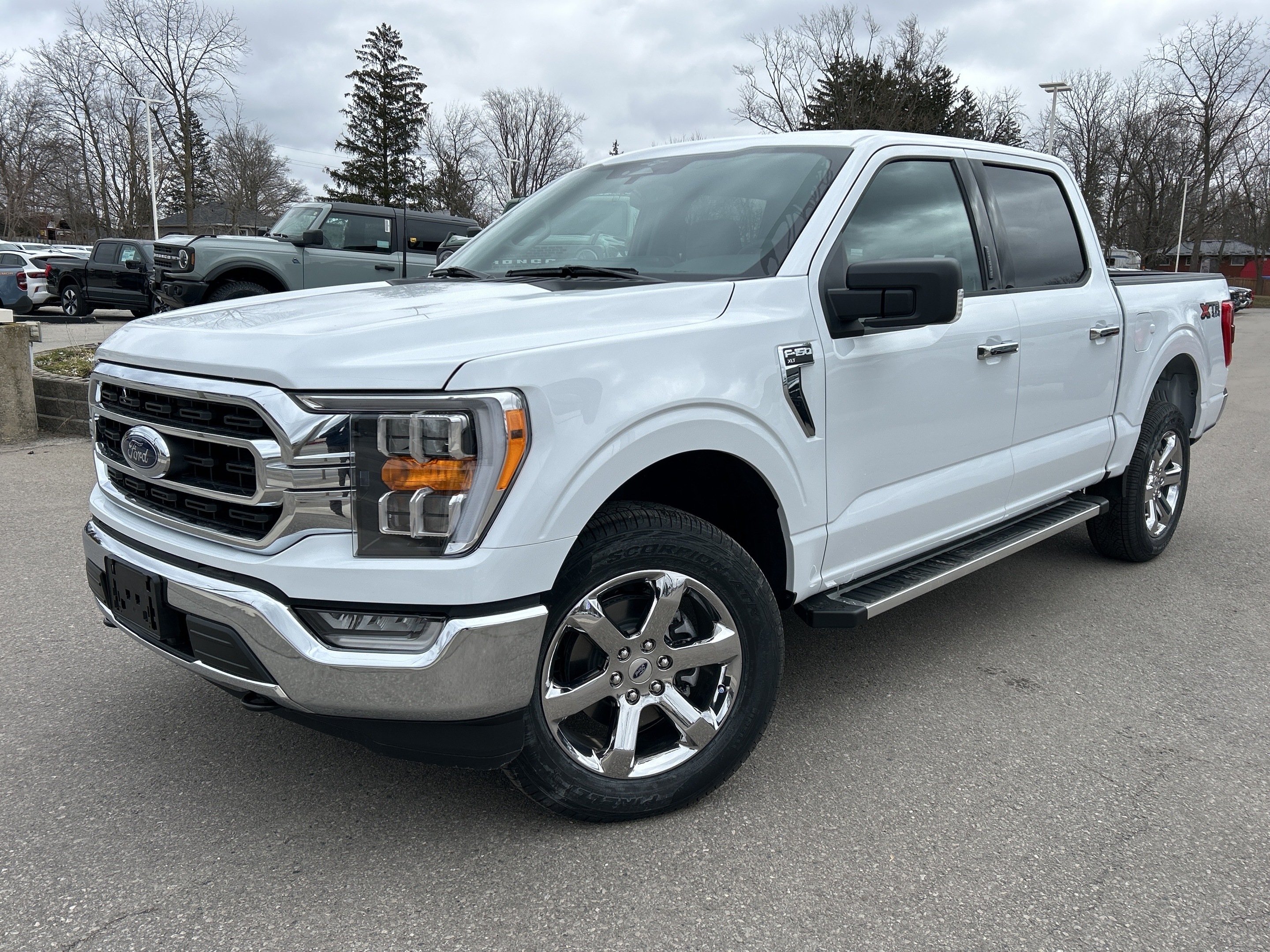 2023 Ford F-150 XLT  - Tailgate Step