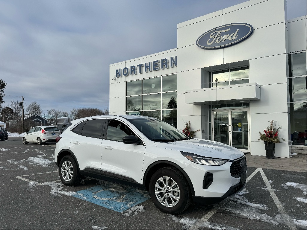 2023 Ford Escape Active AWD - daily rental