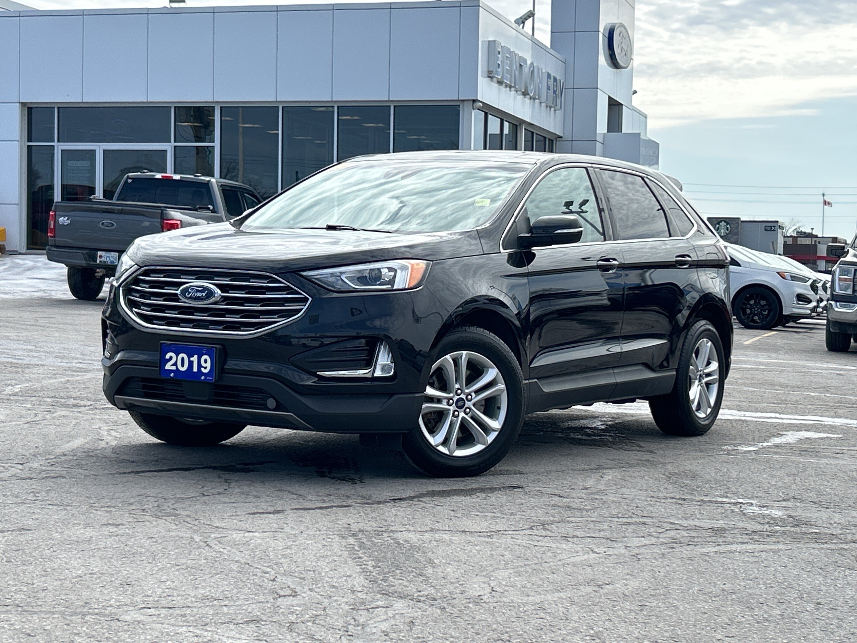2019 Ford Edge SEL - Black beauty Edge SEL loaded with heated lea