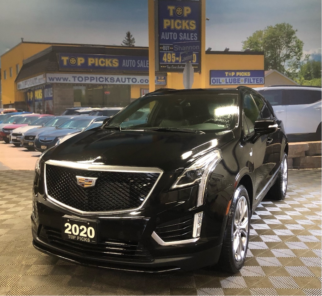 2020 Cadillac XT5 Sport, AWD, Panoramic Sunroof, Accident Free!!