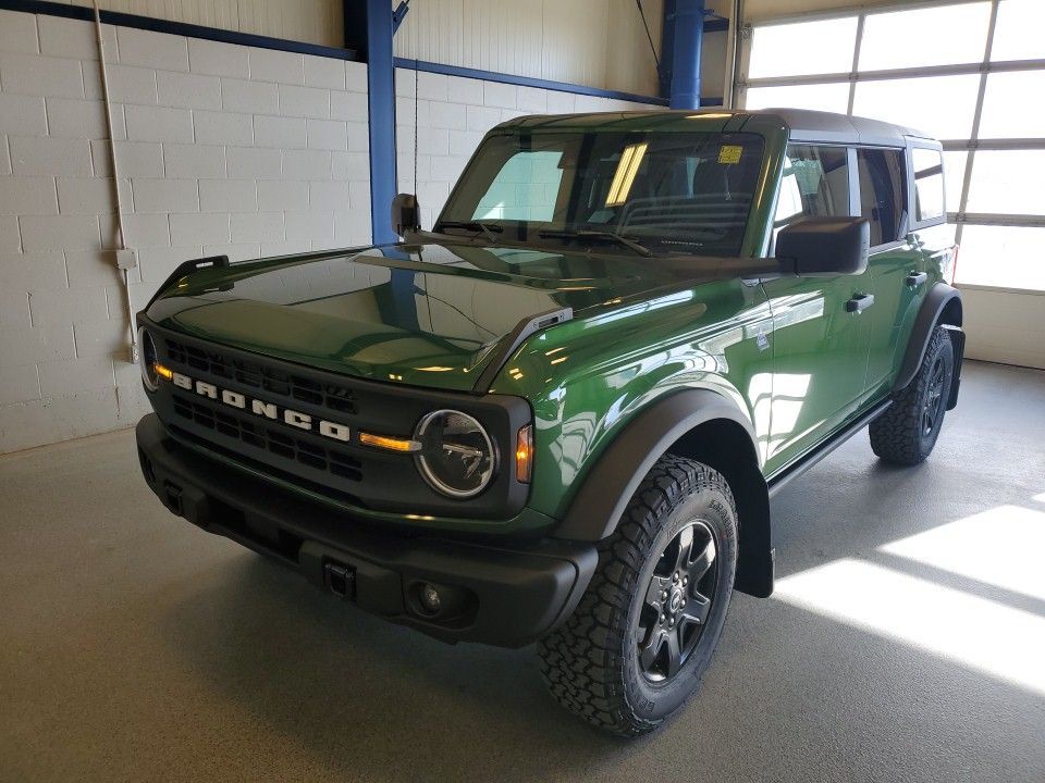 2024 Ford Bronco BLACK DIAMOND W/MOULDED-IN-COLOUR HARD TOP
