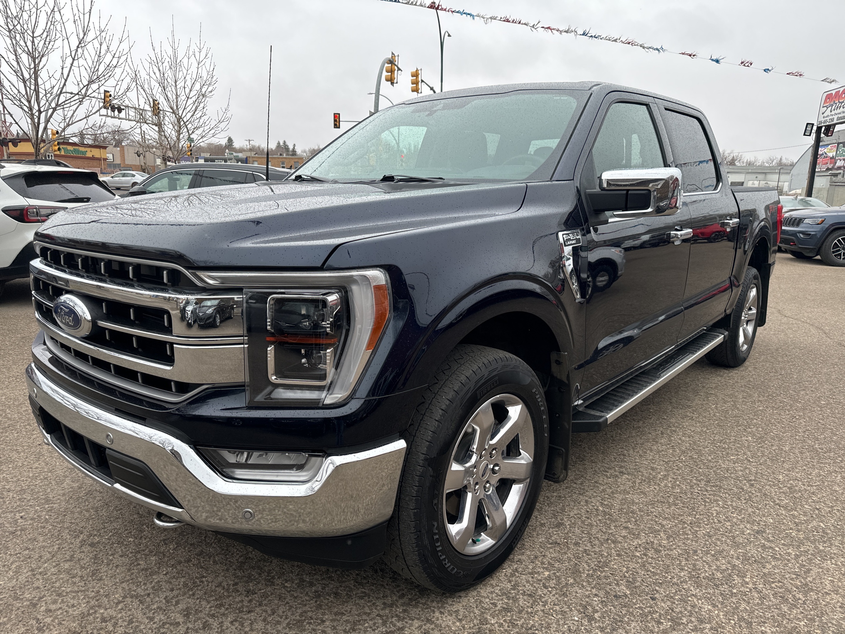 2022 Ford F-150 Lariat- 502A-Loaded!!