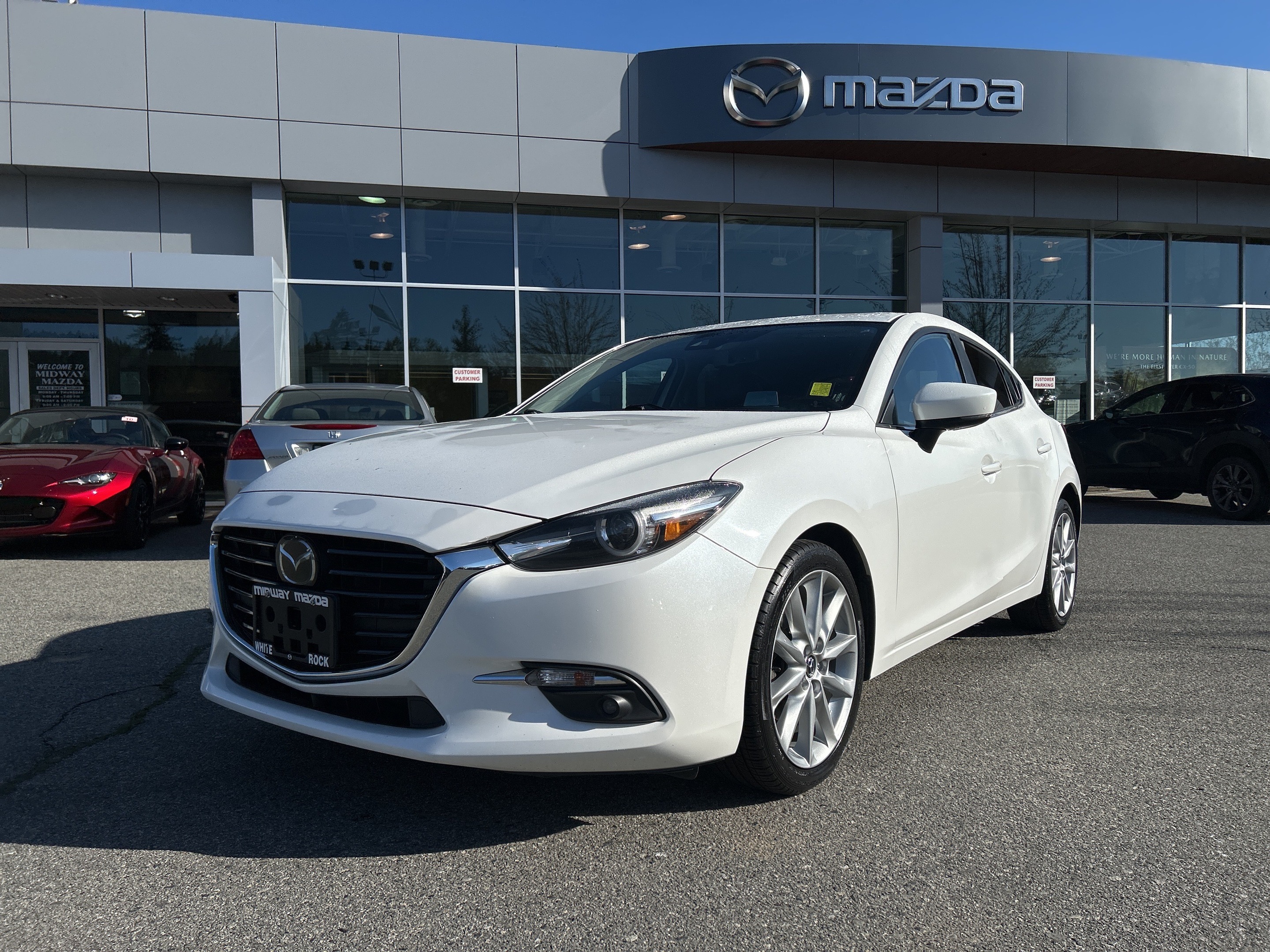 2017 Mazda Mazda3 Sport Auto GT LOW KMS 2 TO CHOOSE