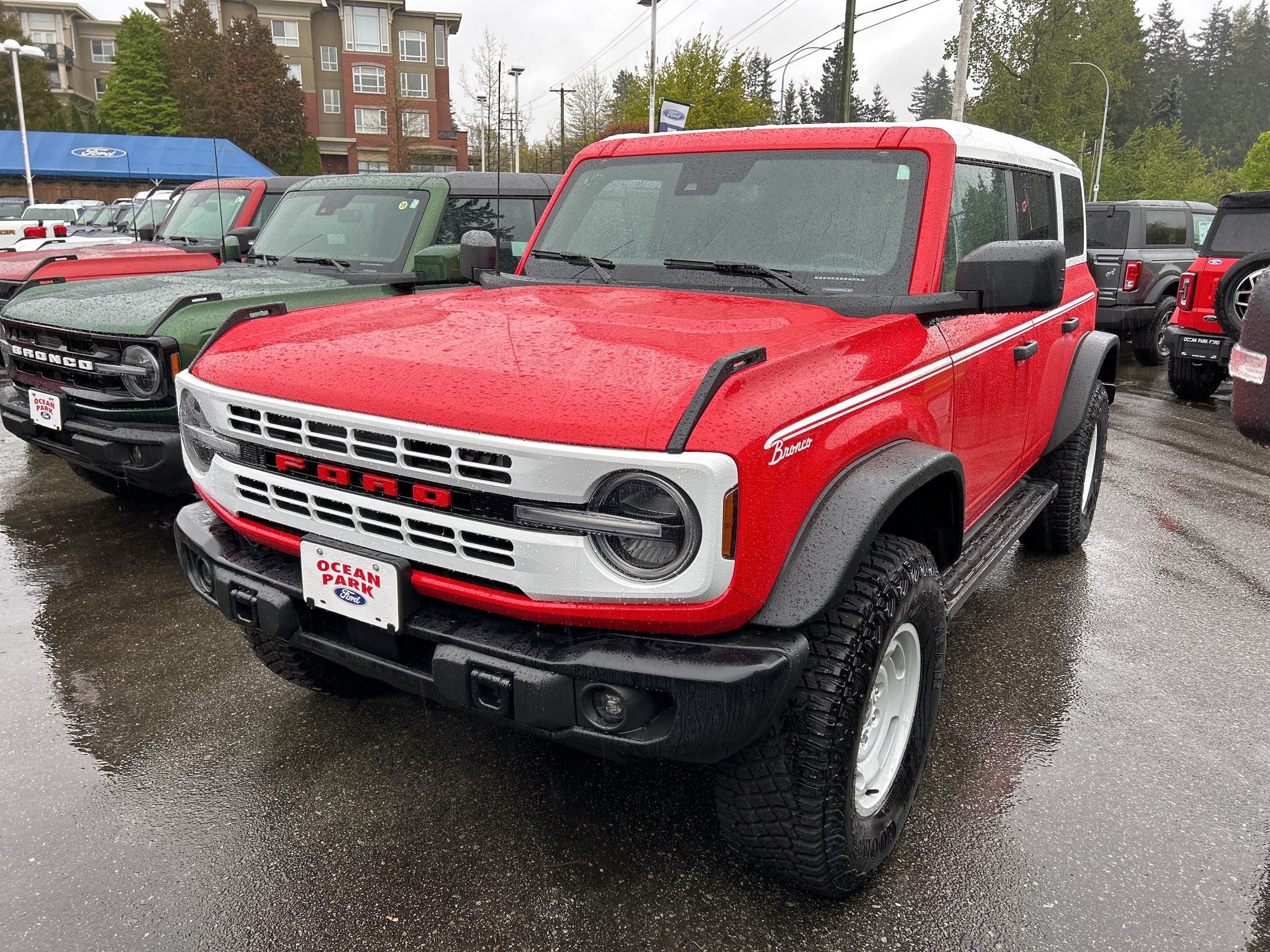2024 Ford Bronco HERITAGE EDITION