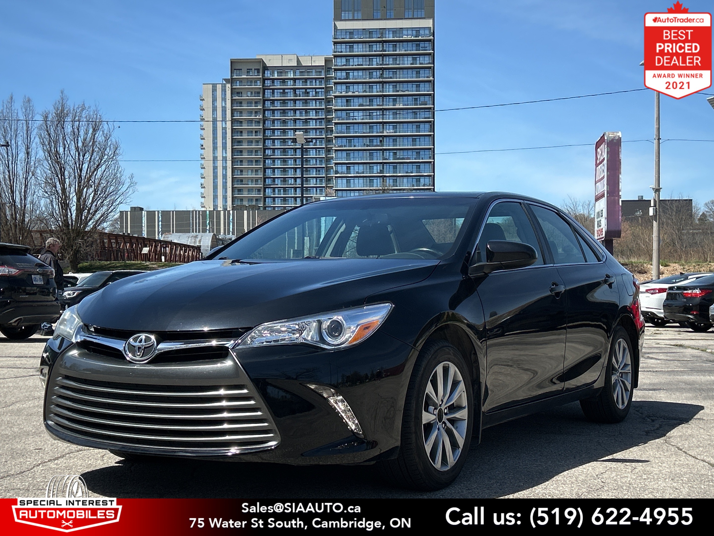 2016 Toyota Camry XLE * Accident Free * Sunroof * Certified