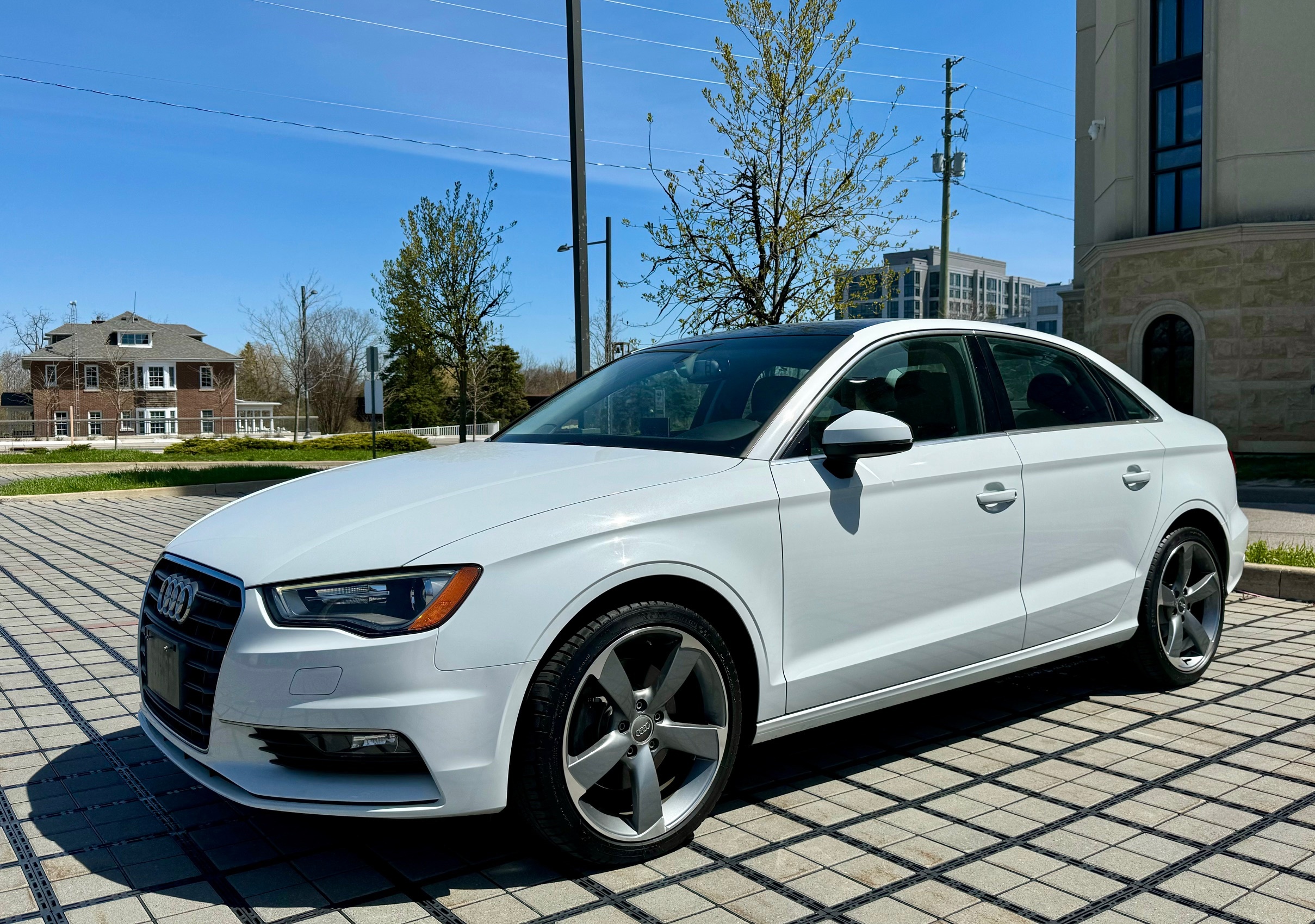 2015 Audi A3 4dr 1.8TFSI   Sunroof | 18IN RS Rims | Heated Powe