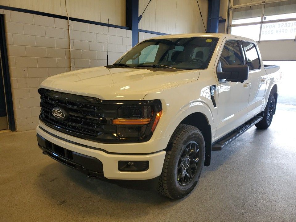 2024 Ford F-150 XLT W/BLACK APPEARNACE PACKAGE