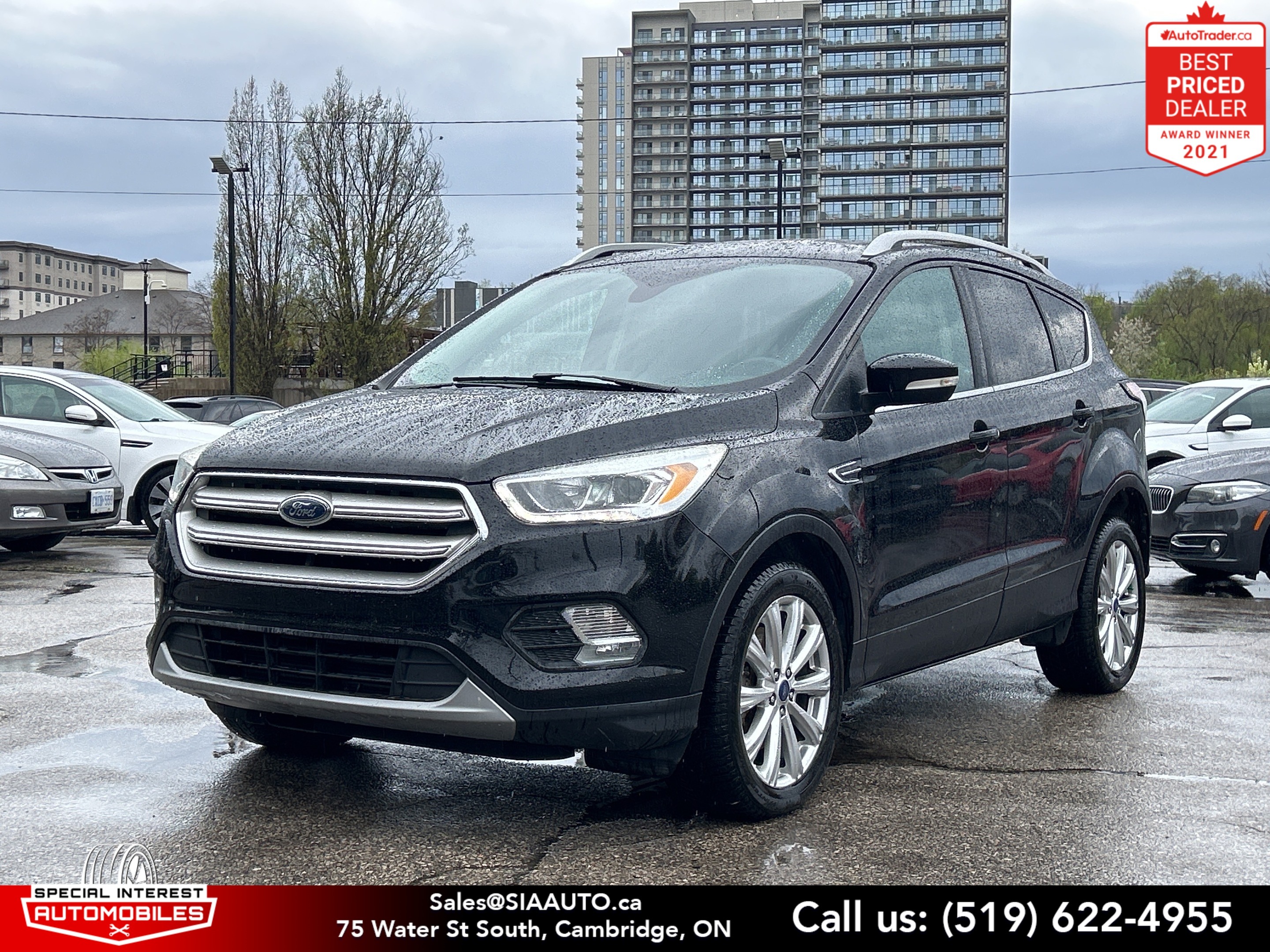 2017 Ford Escape 4WD Titanium * Accident Free * Sunroof * Certified