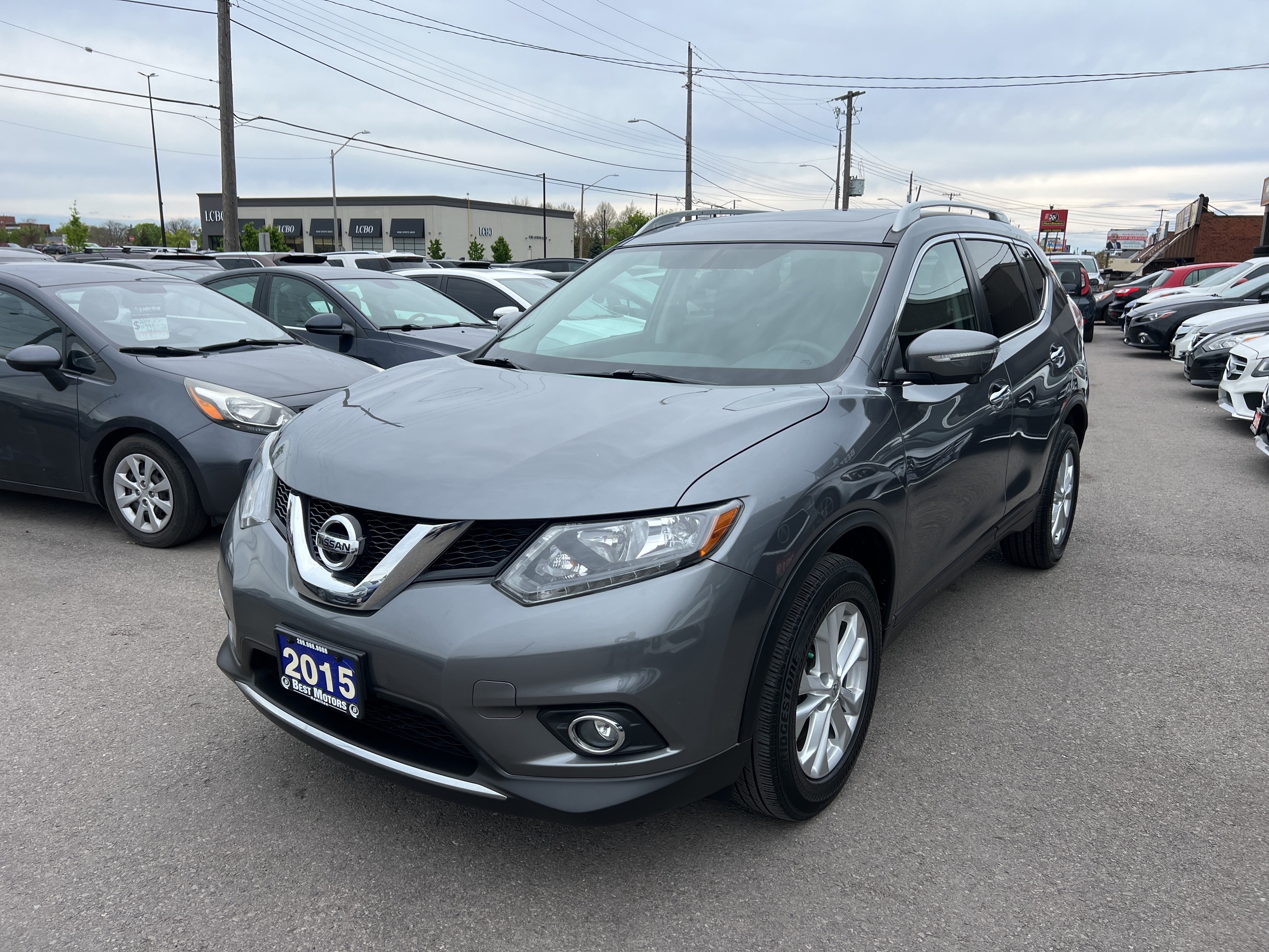 2015 Nissan Rogue SV AWD 7 Passingers