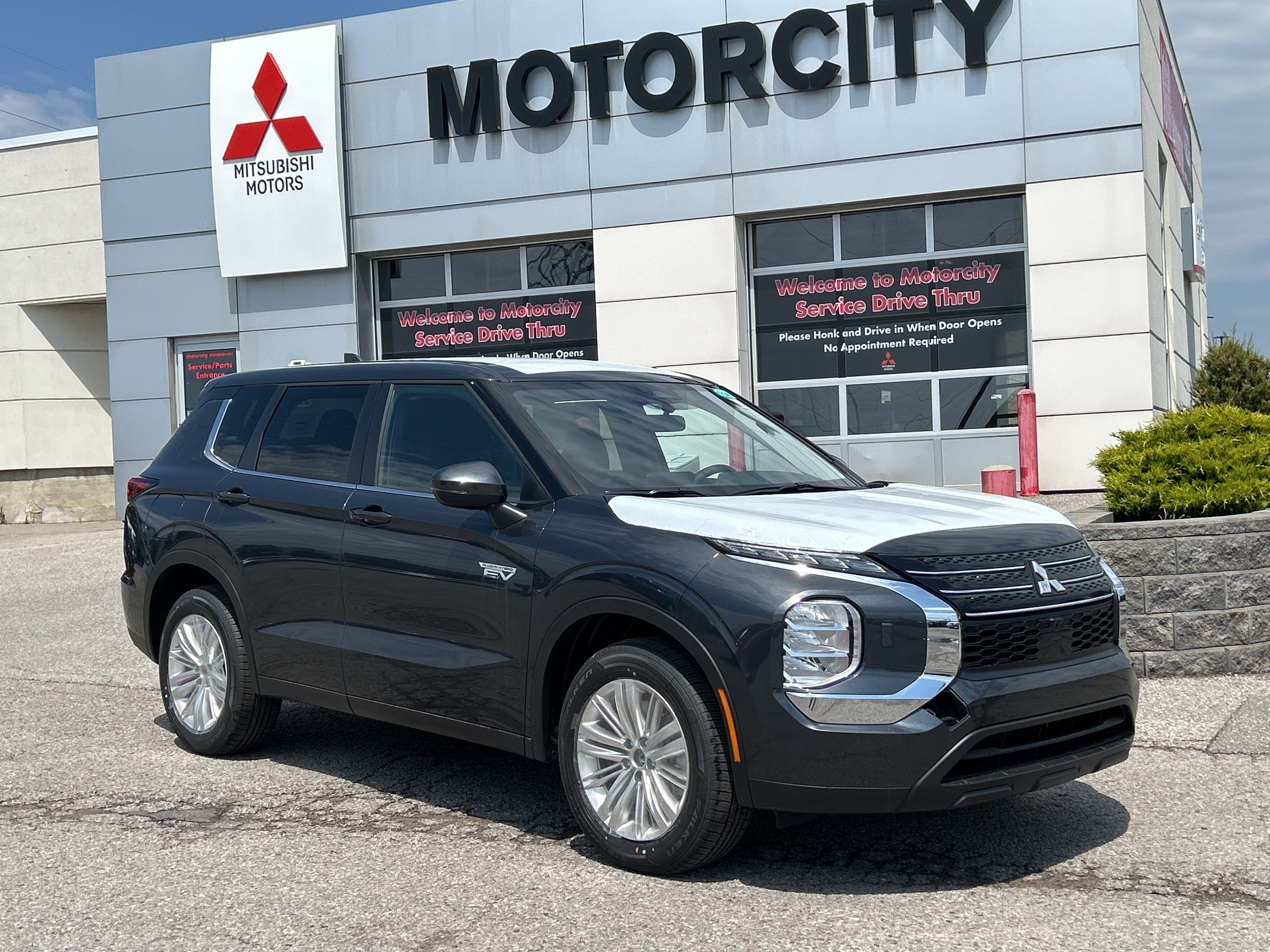 2024 Mitsubishi Outlander PHEV ES S-AWC...In Stock and Ready to Go.. Buy Today!