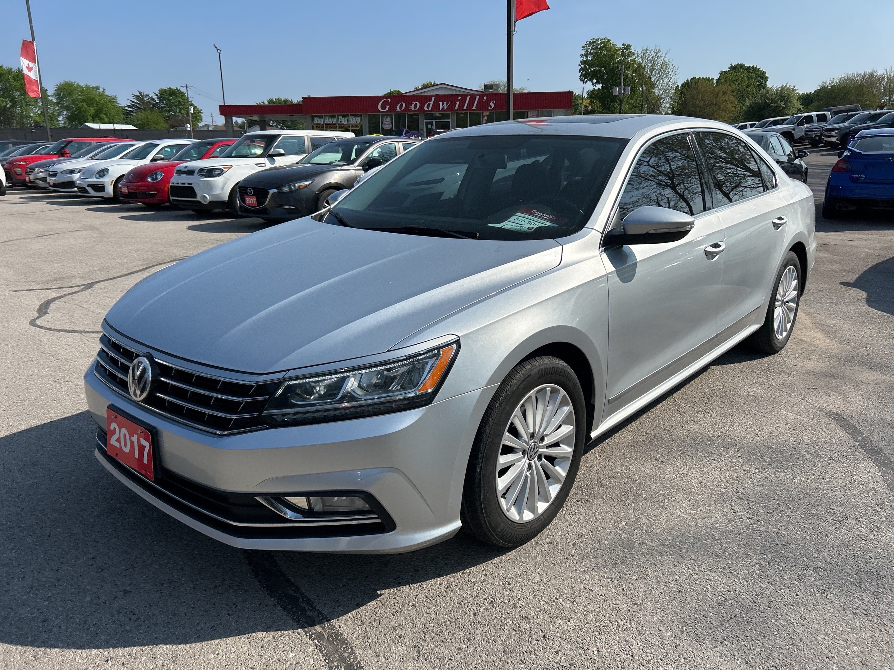 2017 Volkswagen Passat COMFORTLINE, HEATED LEATHER, SUNROOF!