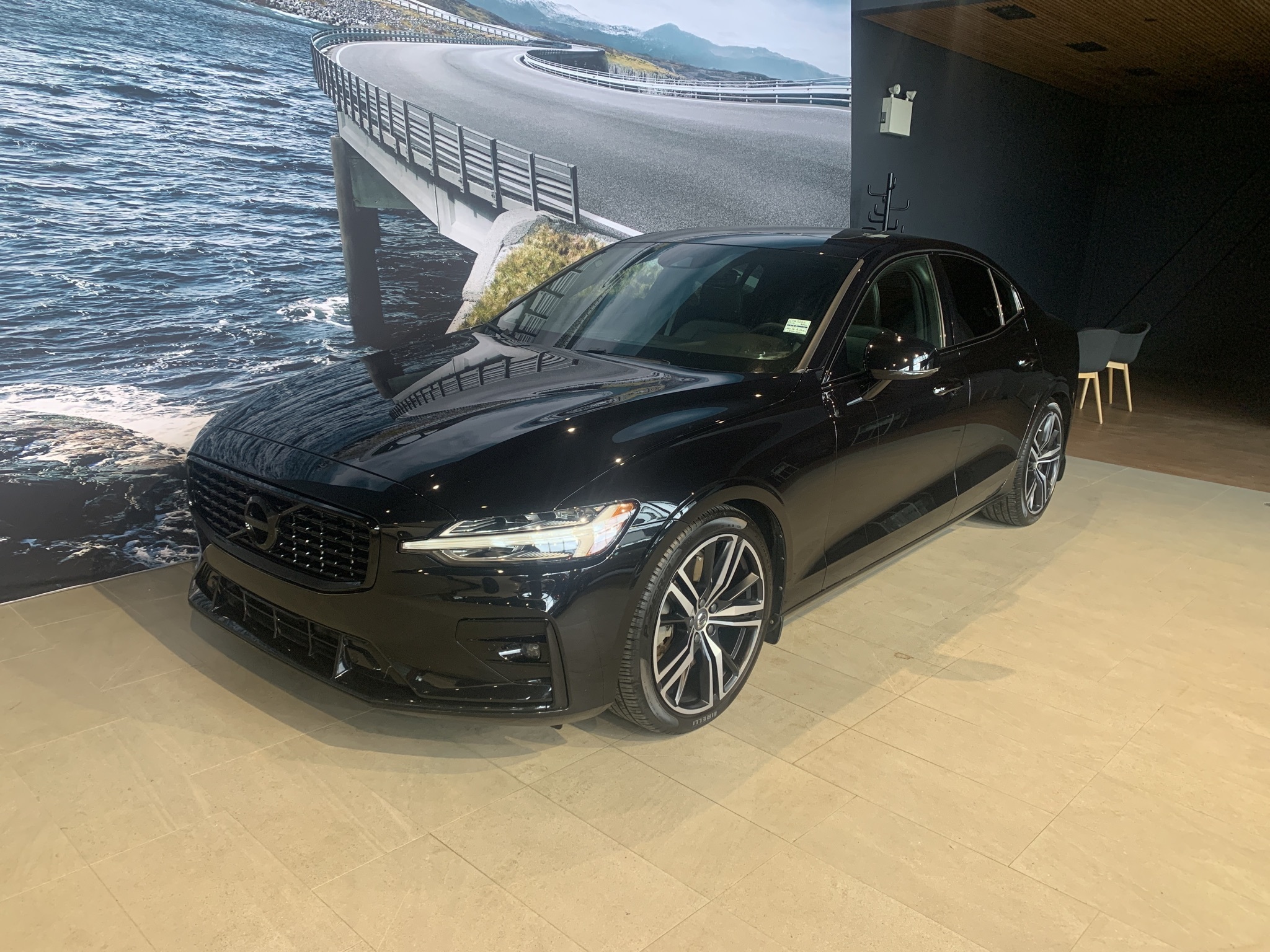 2020 Volvo S60 T6 AWD R-Design FROM 3.99%