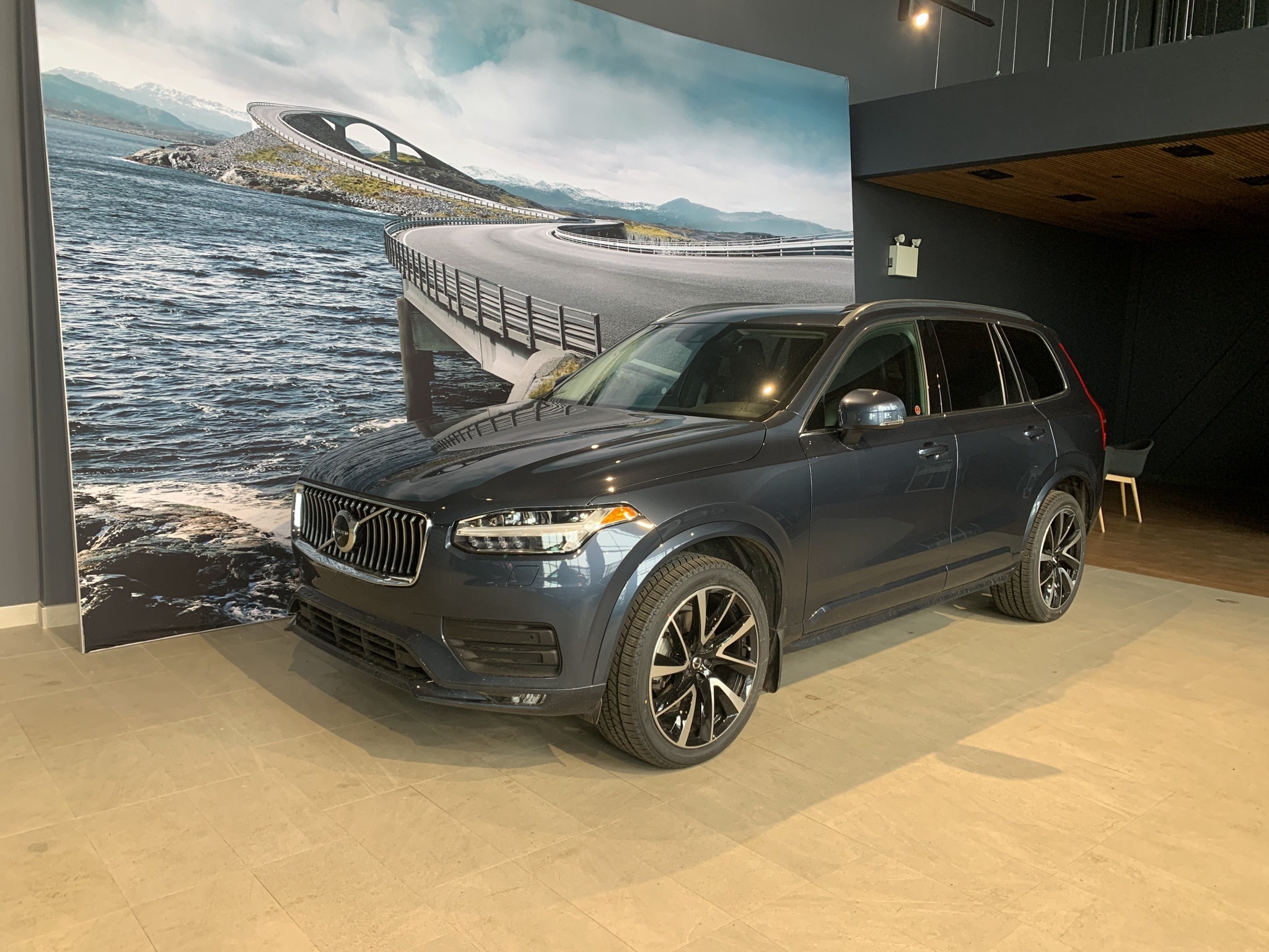 2021 Volvo XC90 T6 AWD Momentum (7-Seat) FROM 3.99%