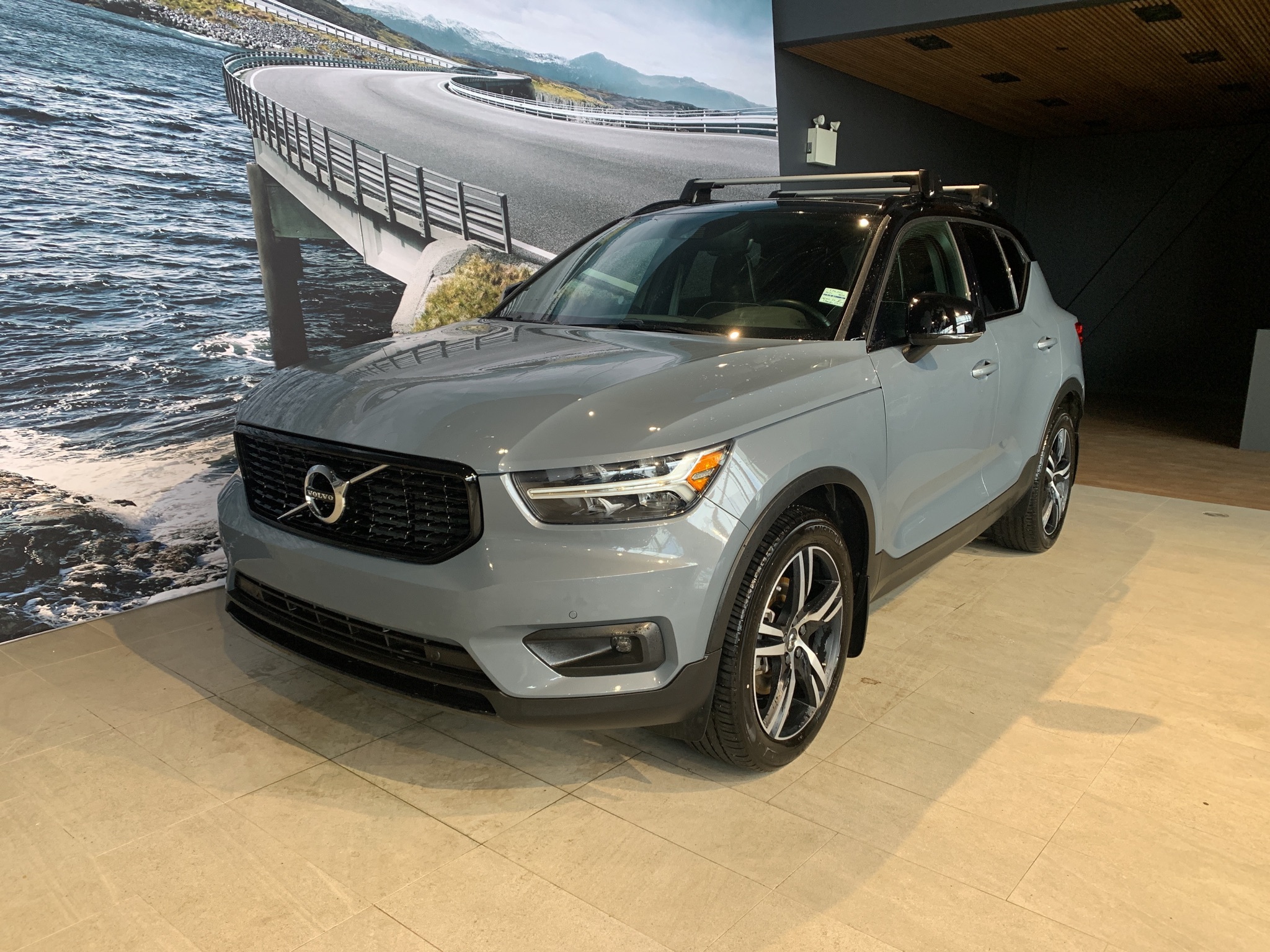 2021 Volvo XC40 T5 AWD R-Design FROM 3.99%