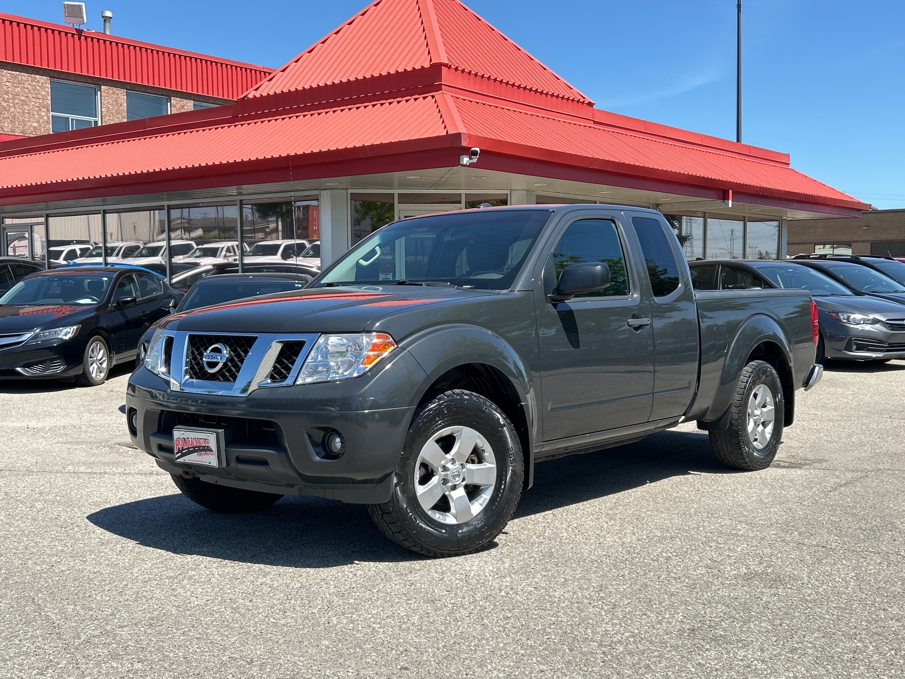 2013 Nissan Frontier 4WD King Cab SWB Auto SV
