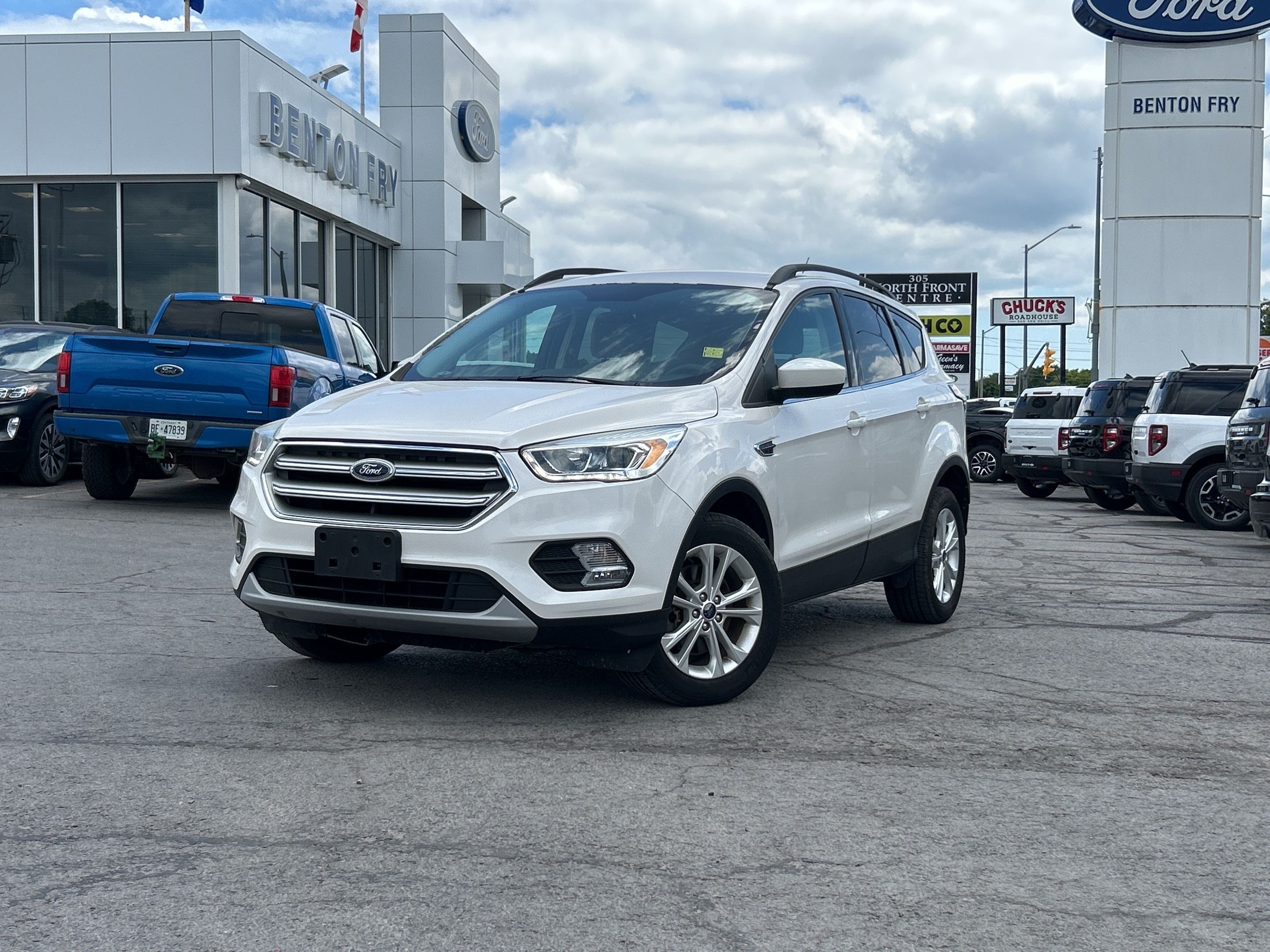 2017 Ford Escape SE - 1.5L Eco Boost, SE Package, Heated Seats