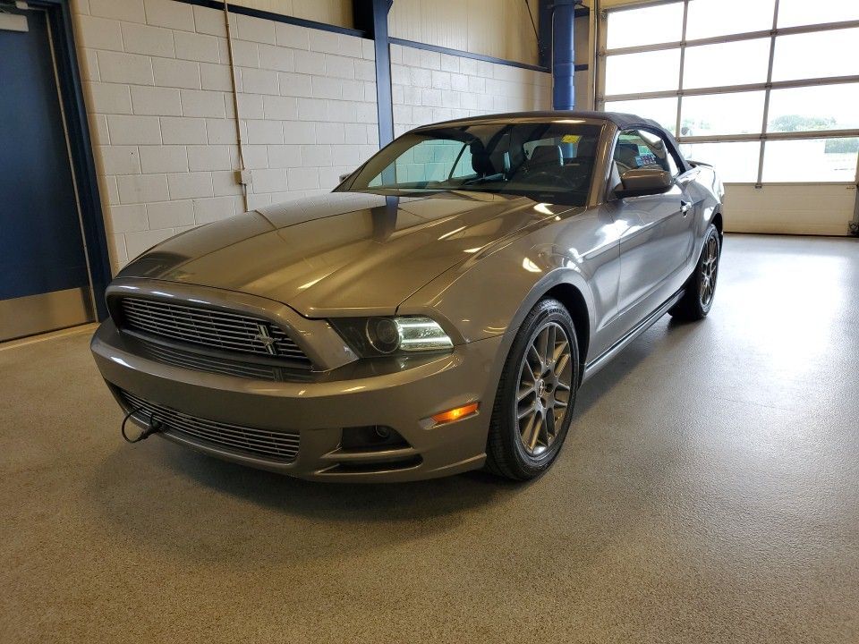 2014 Ford Mustang PREMIUM W/ SYNC
