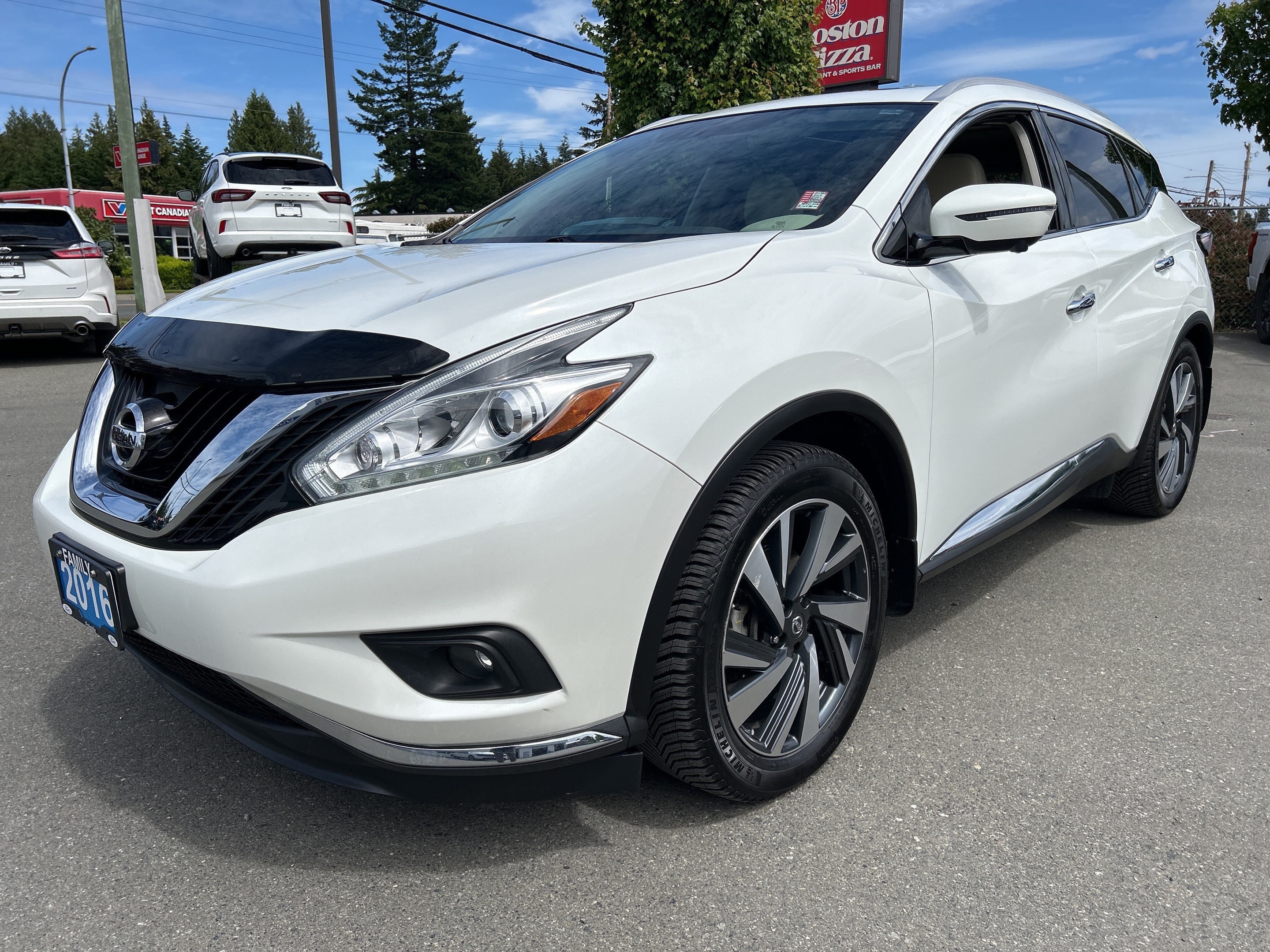 2016 Nissan Murano Very Very Clean newer Michelin tires