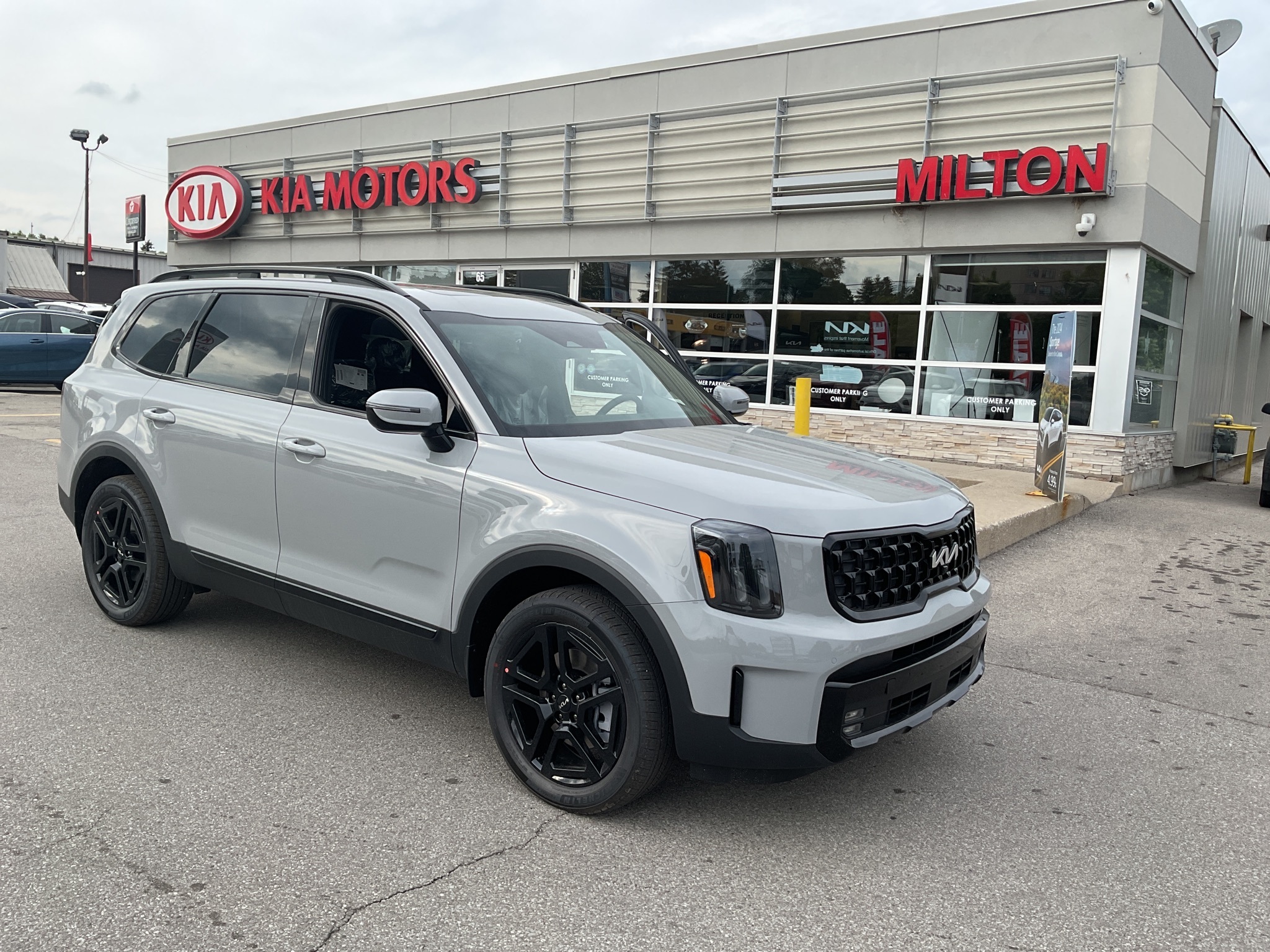 2024 Kia Telluride X-Line AWD, AVAILABLE  IN STOCK!