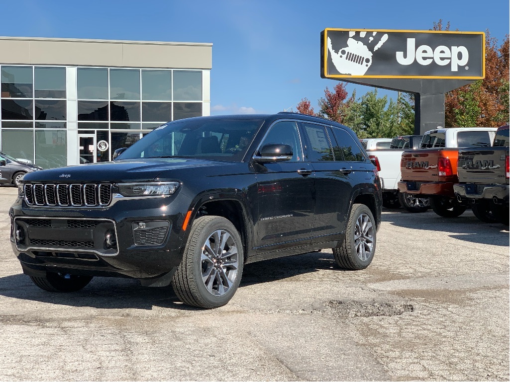 2024 Jeep Grand Cherokee Overland w/Luxury Tech Group, Trailer Tow Package