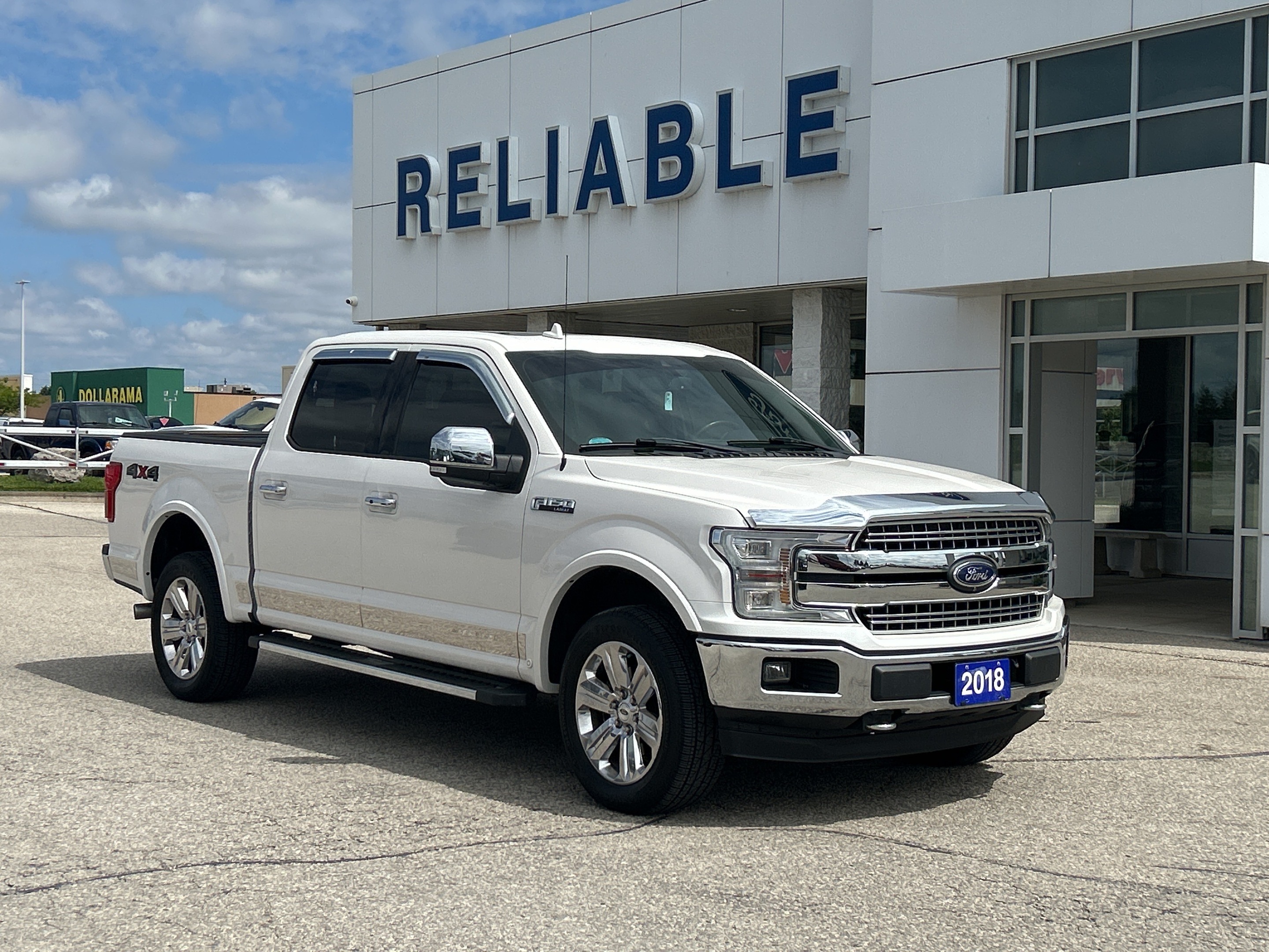 2018 Ford F-150 Lariat   502A Package/ Technology Package/ Twin Pa